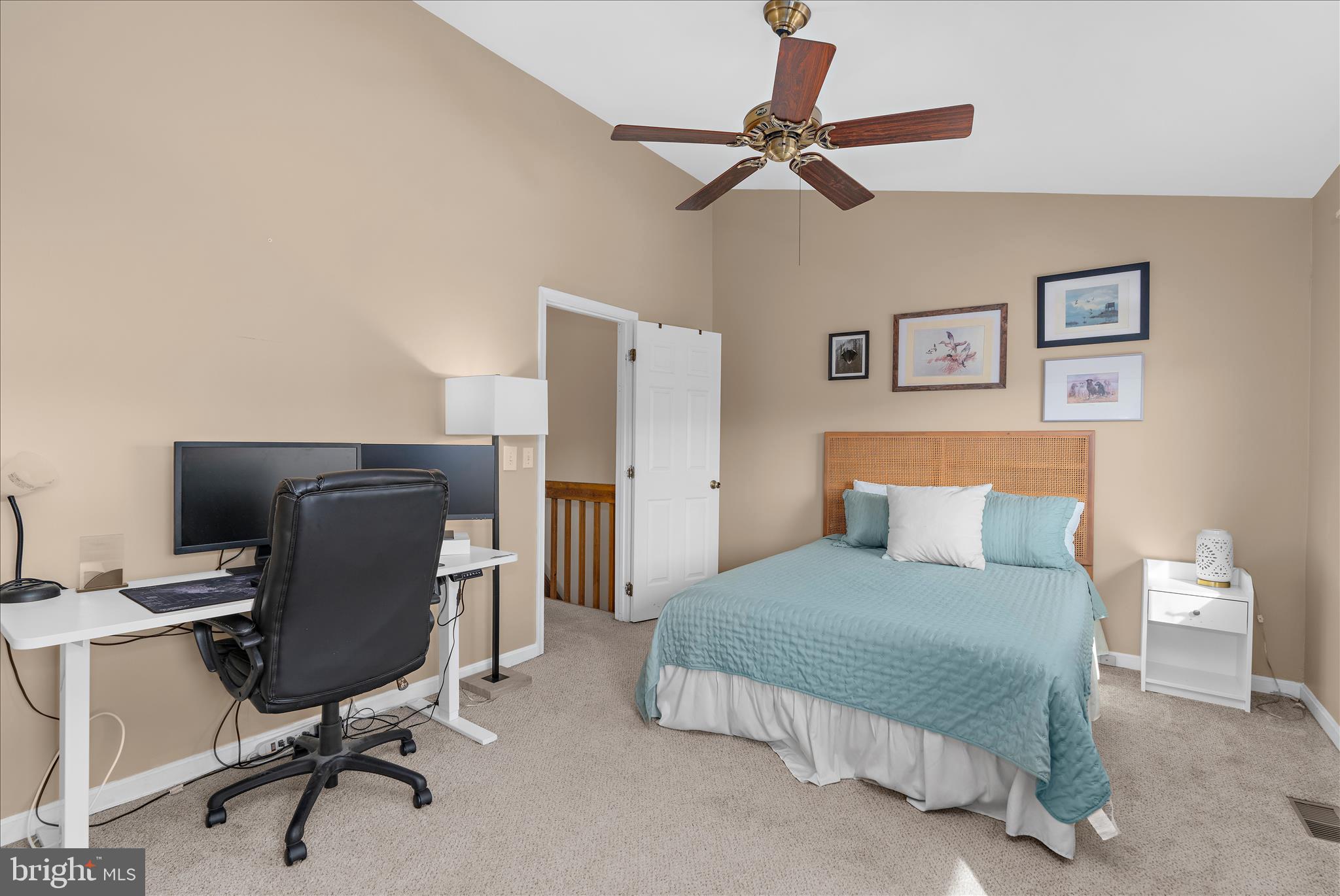 THOMPSON CREEK CONDOS - Residential