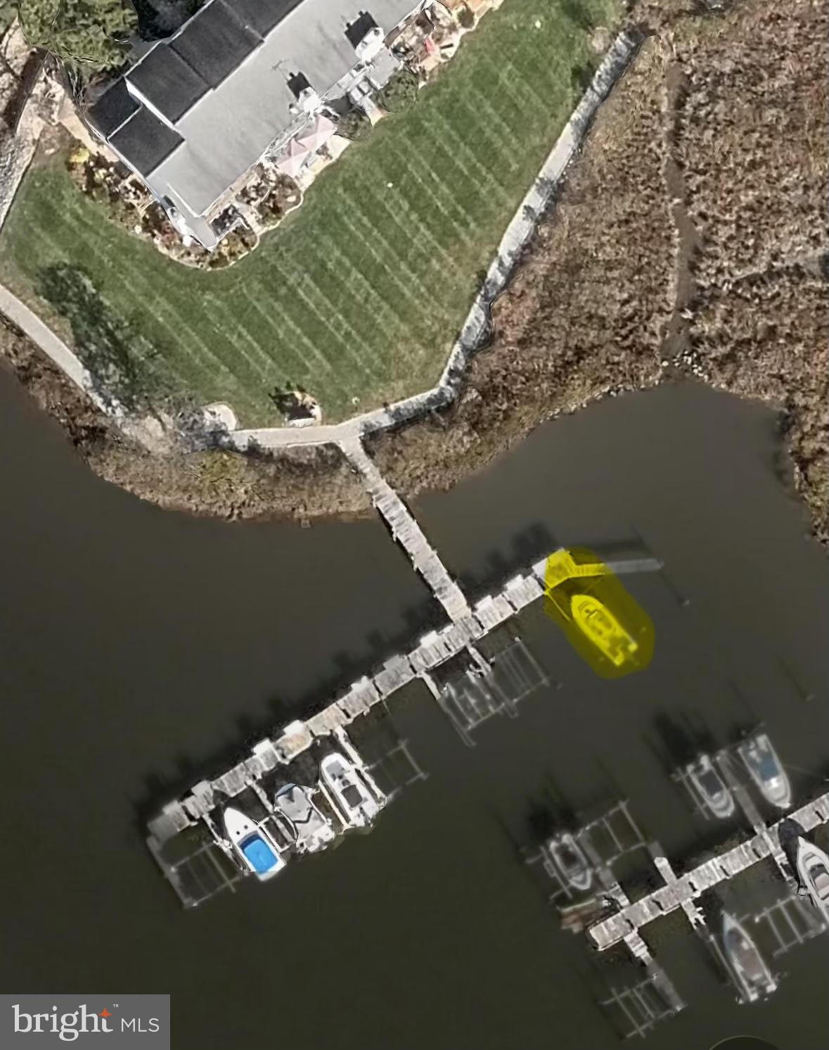 THOMPSON CREEK CONDOS - Residential