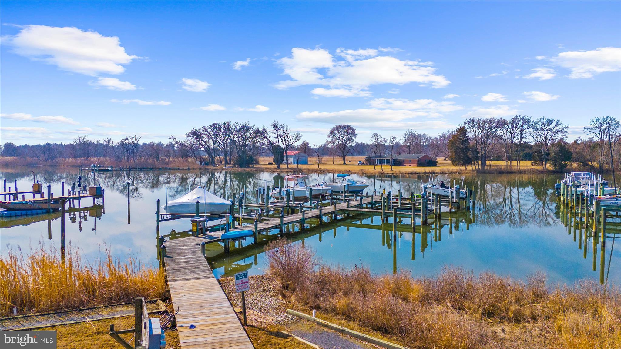 THOMPSON CREEK CONDOS - Residential