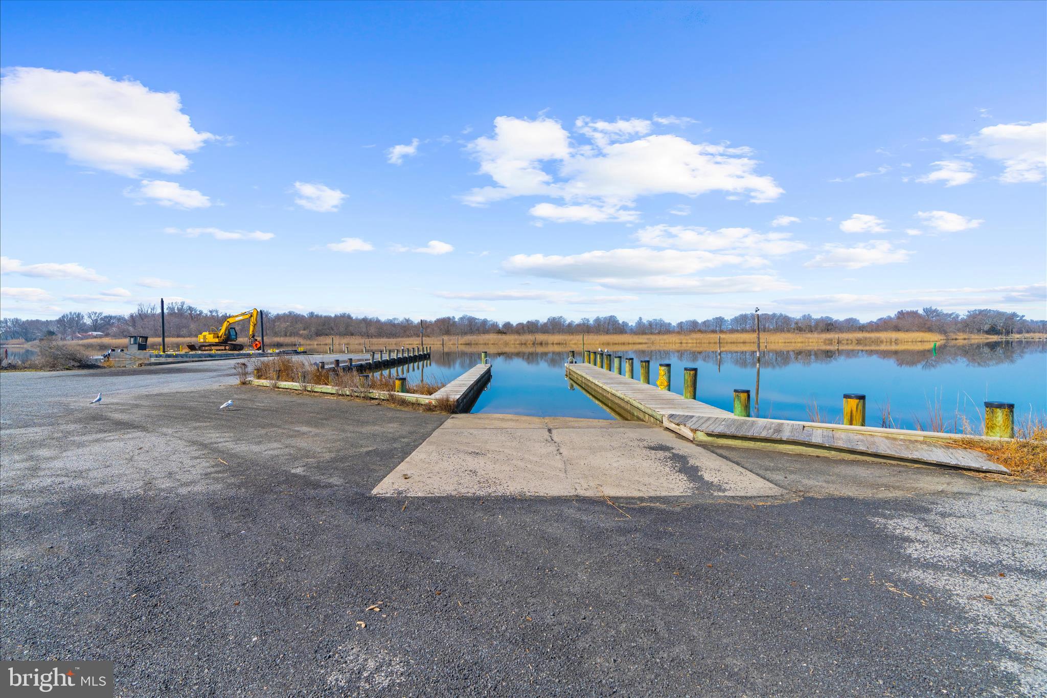 THOMPSON CREEK CONDOS - Residential