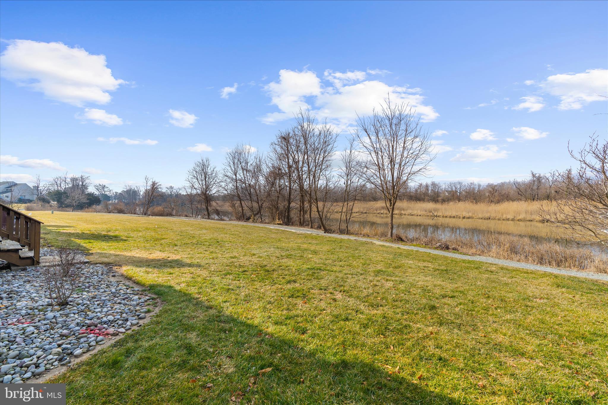 THOMPSON CREEK CONDOS - Residential