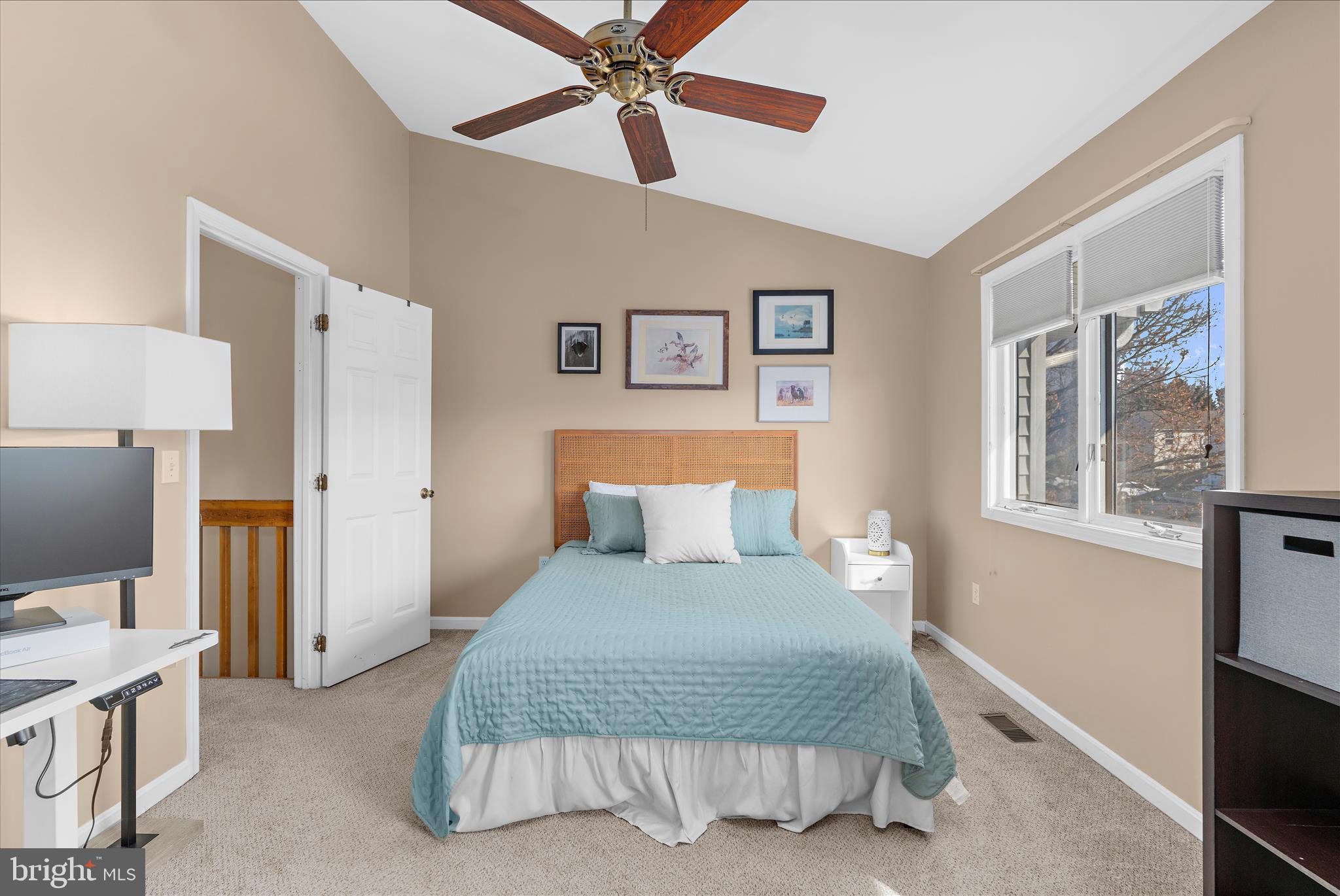 THOMPSON CREEK CONDOS - Residential