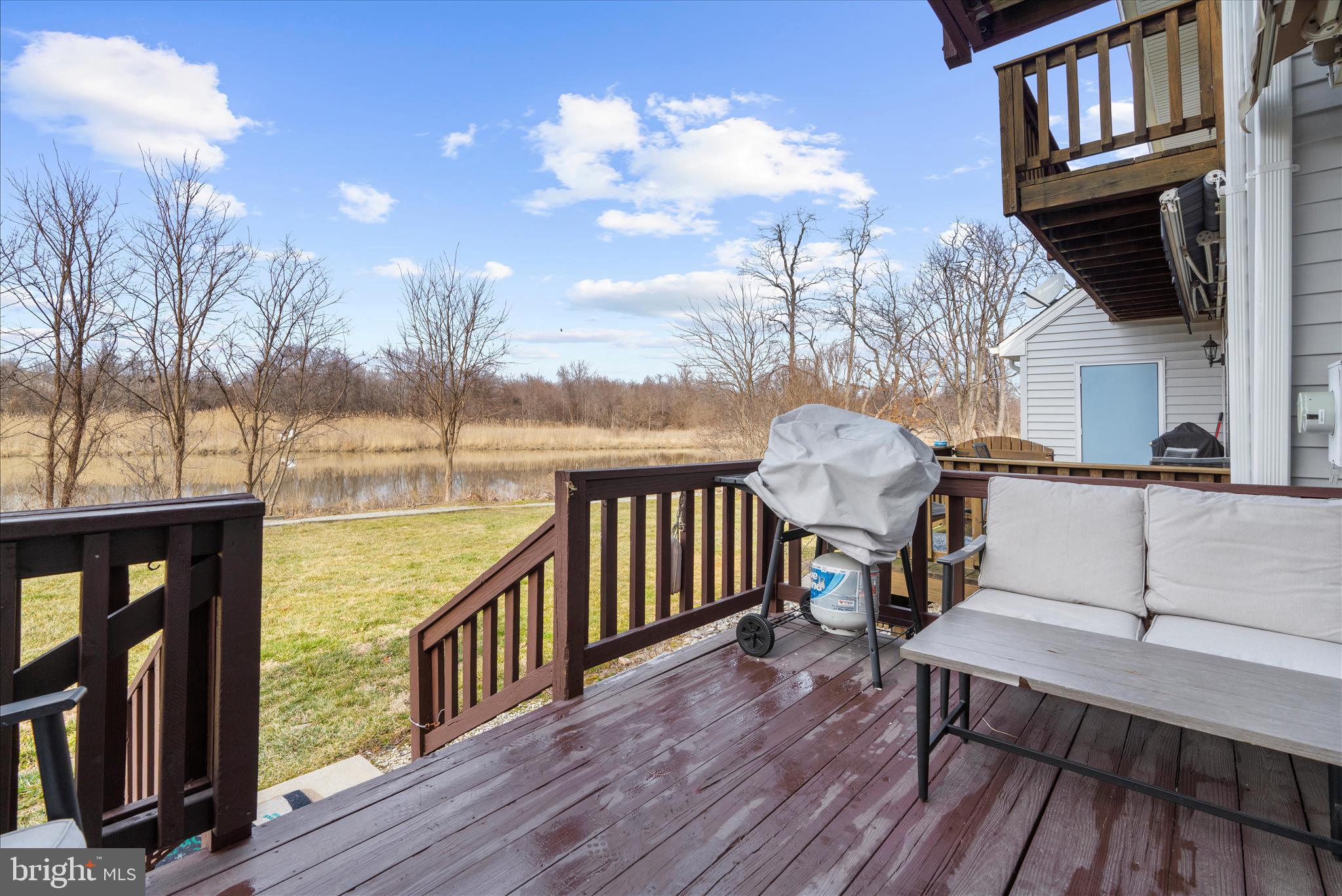 THOMPSON CREEK CONDOS - Residential