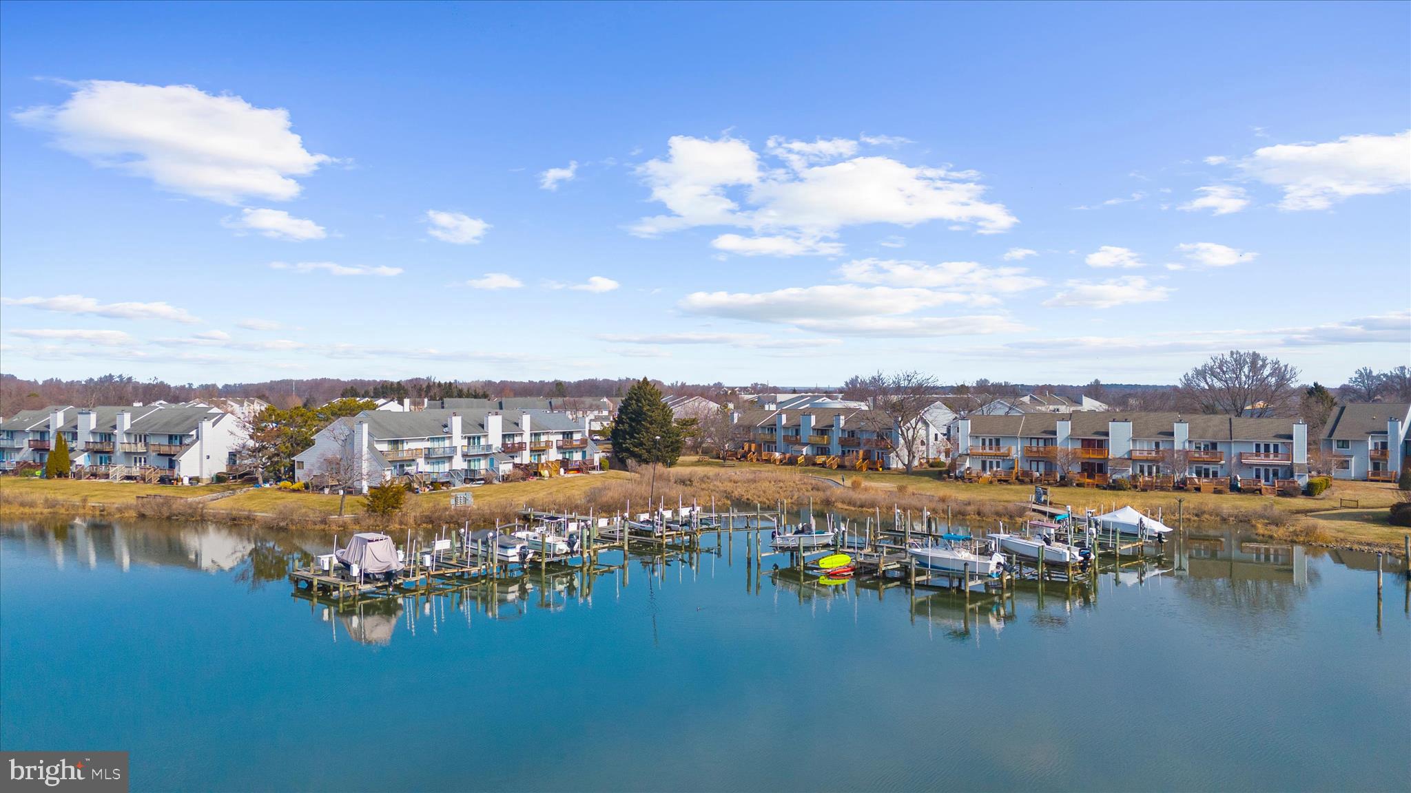 THOMPSON CREEK CONDOS - Residential