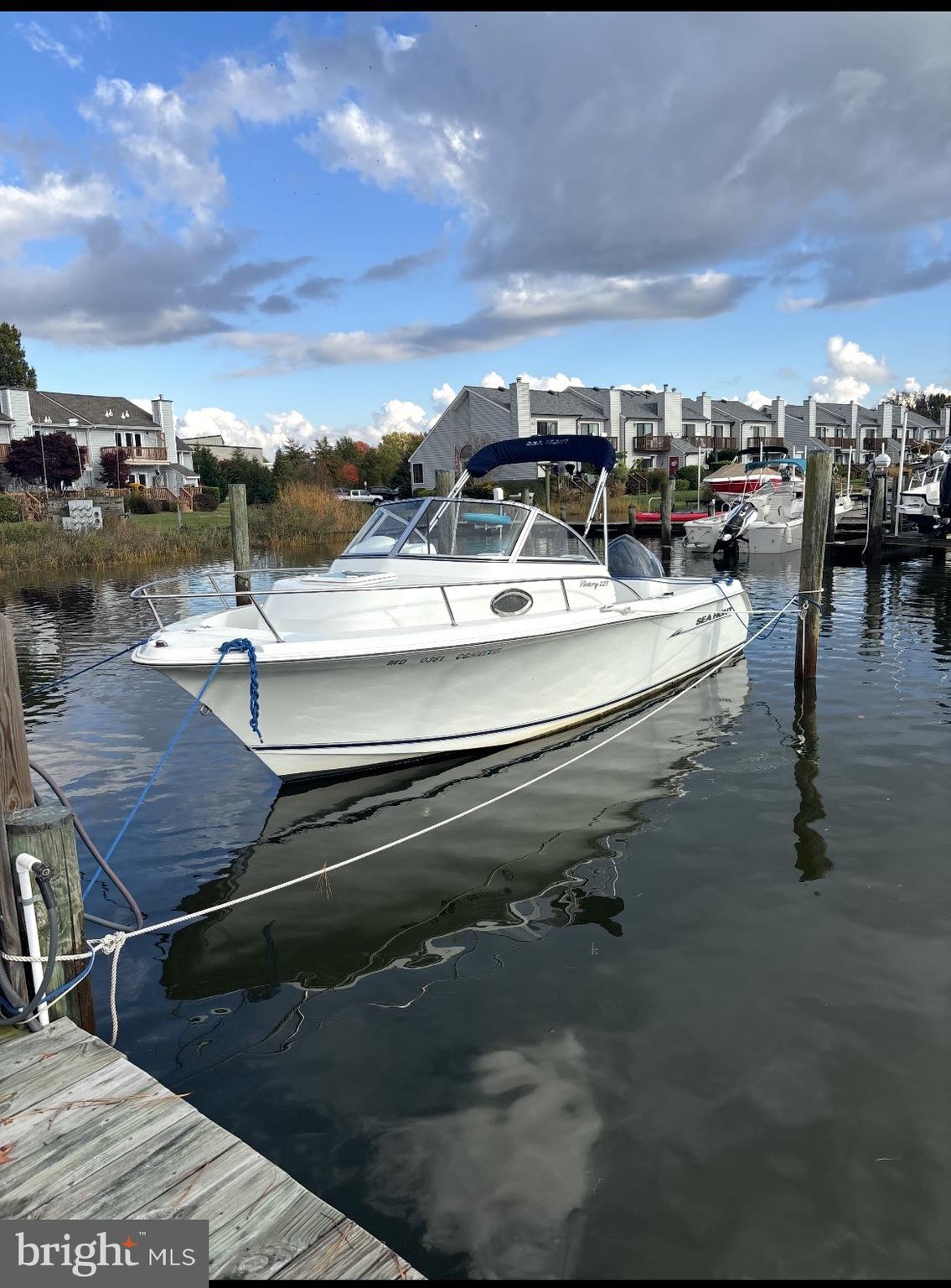 THOMPSON CREEK CONDOS - Residential