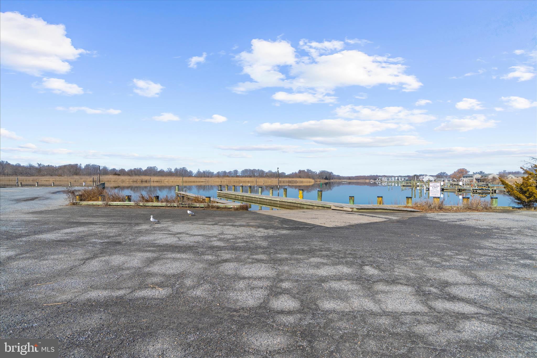 THOMPSON CREEK CONDOS - Residential