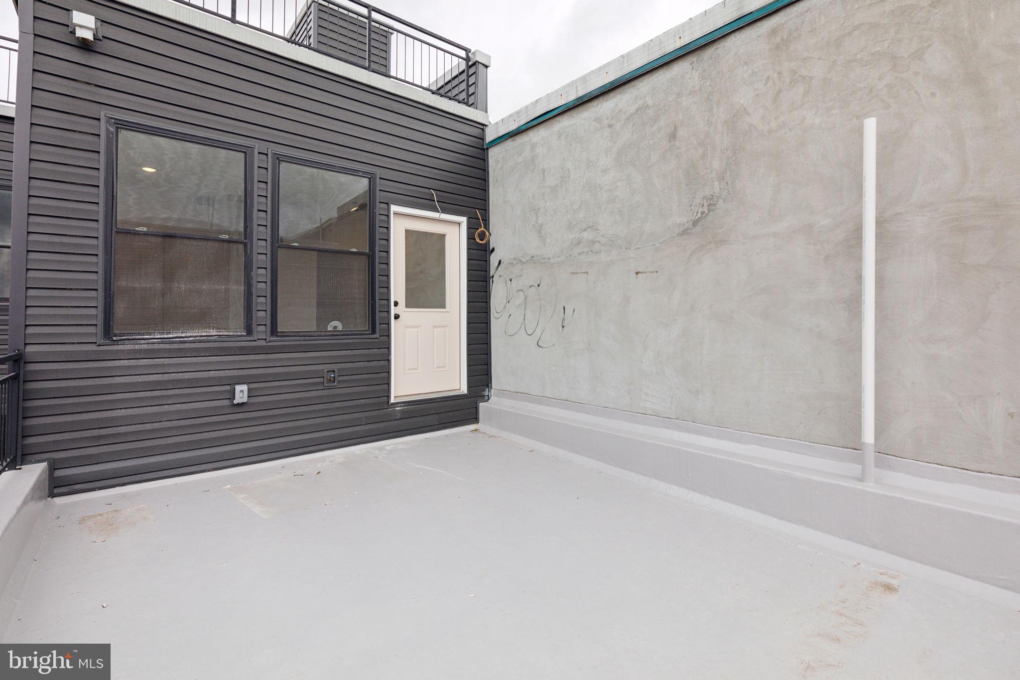 GRADUATE HOSPITAL - Residential Lease