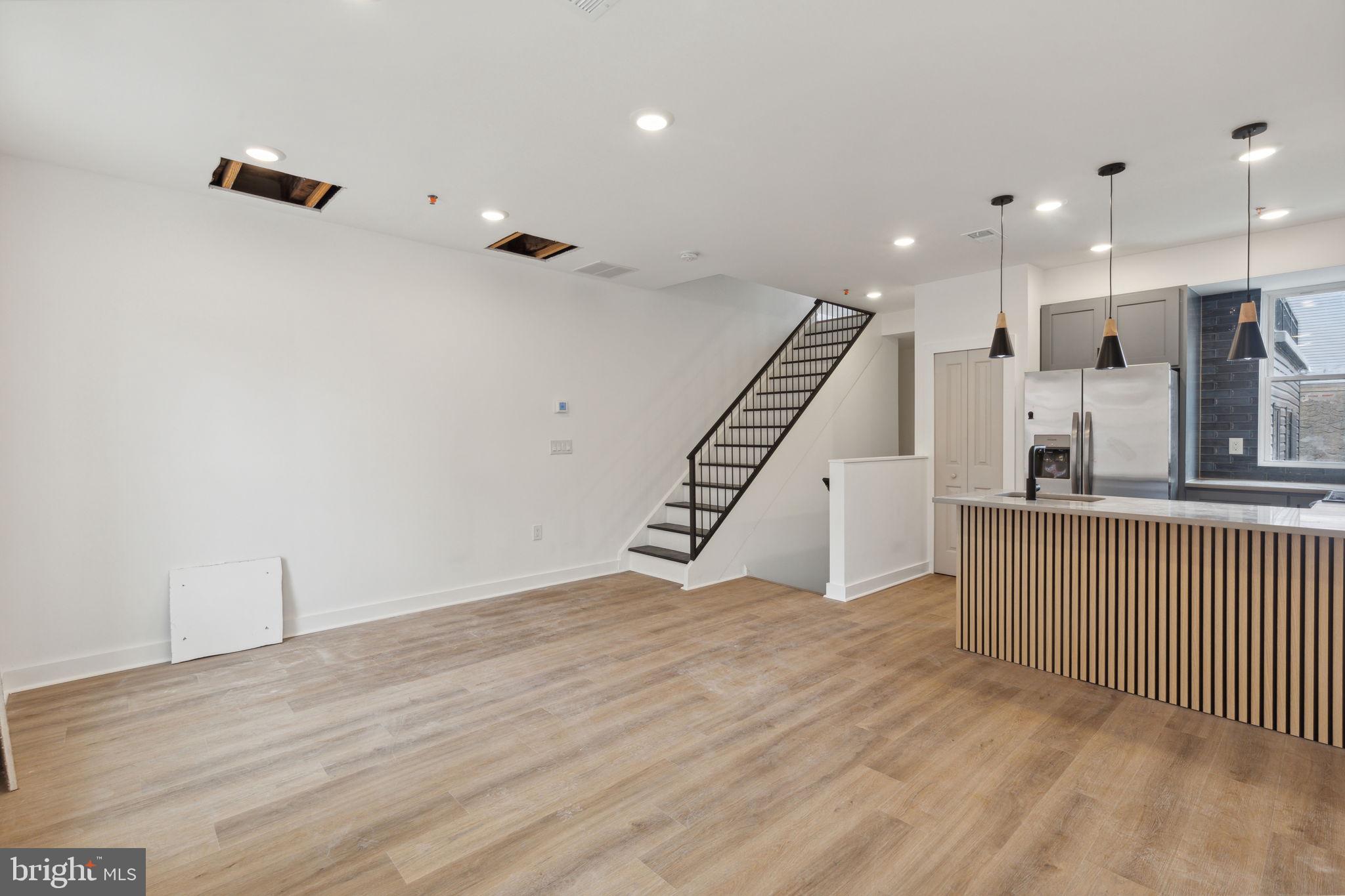 GRADUATE HOSPITAL - Residential Lease