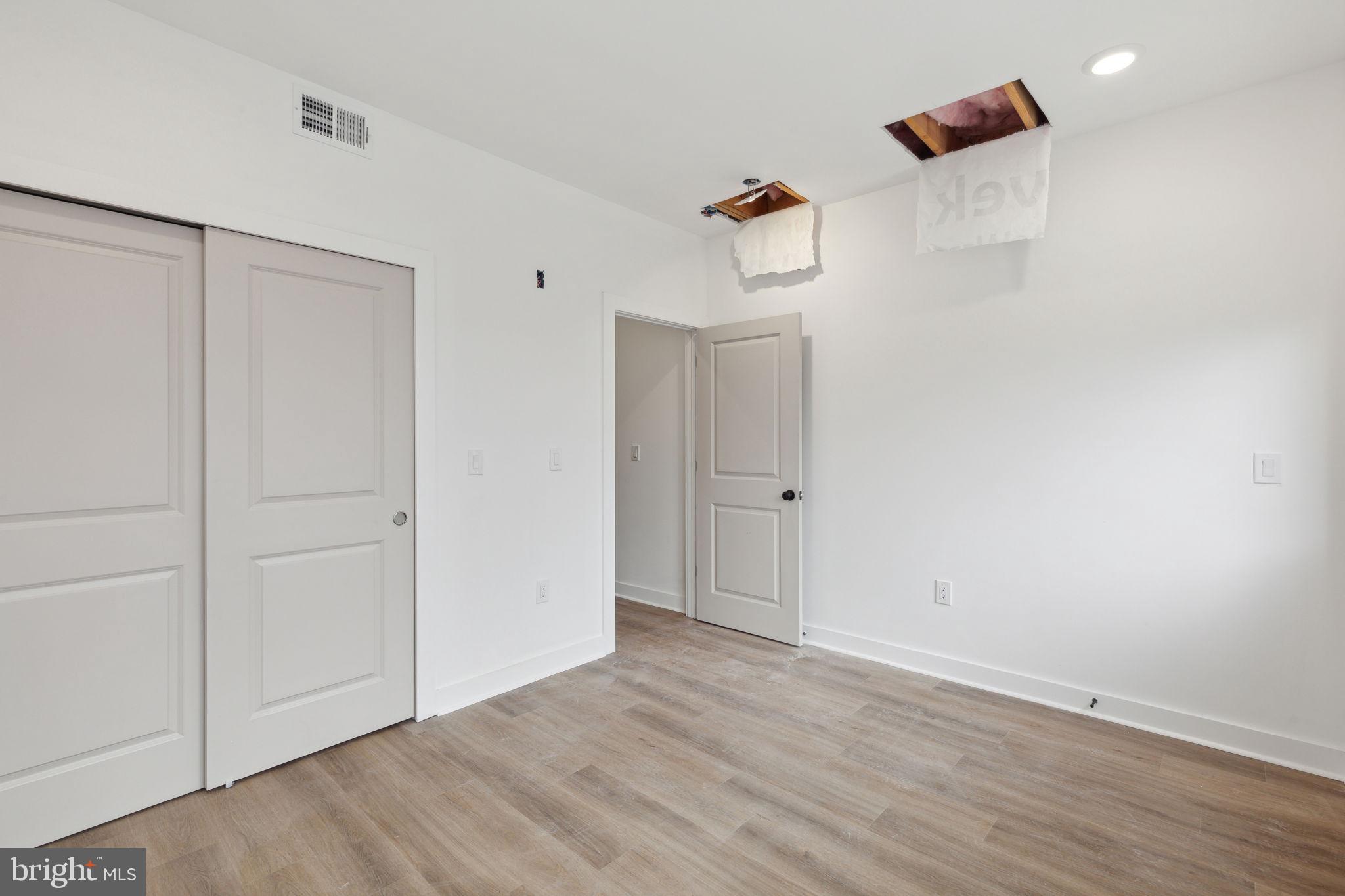 GRADUATE HOSPITAL - Residential Lease