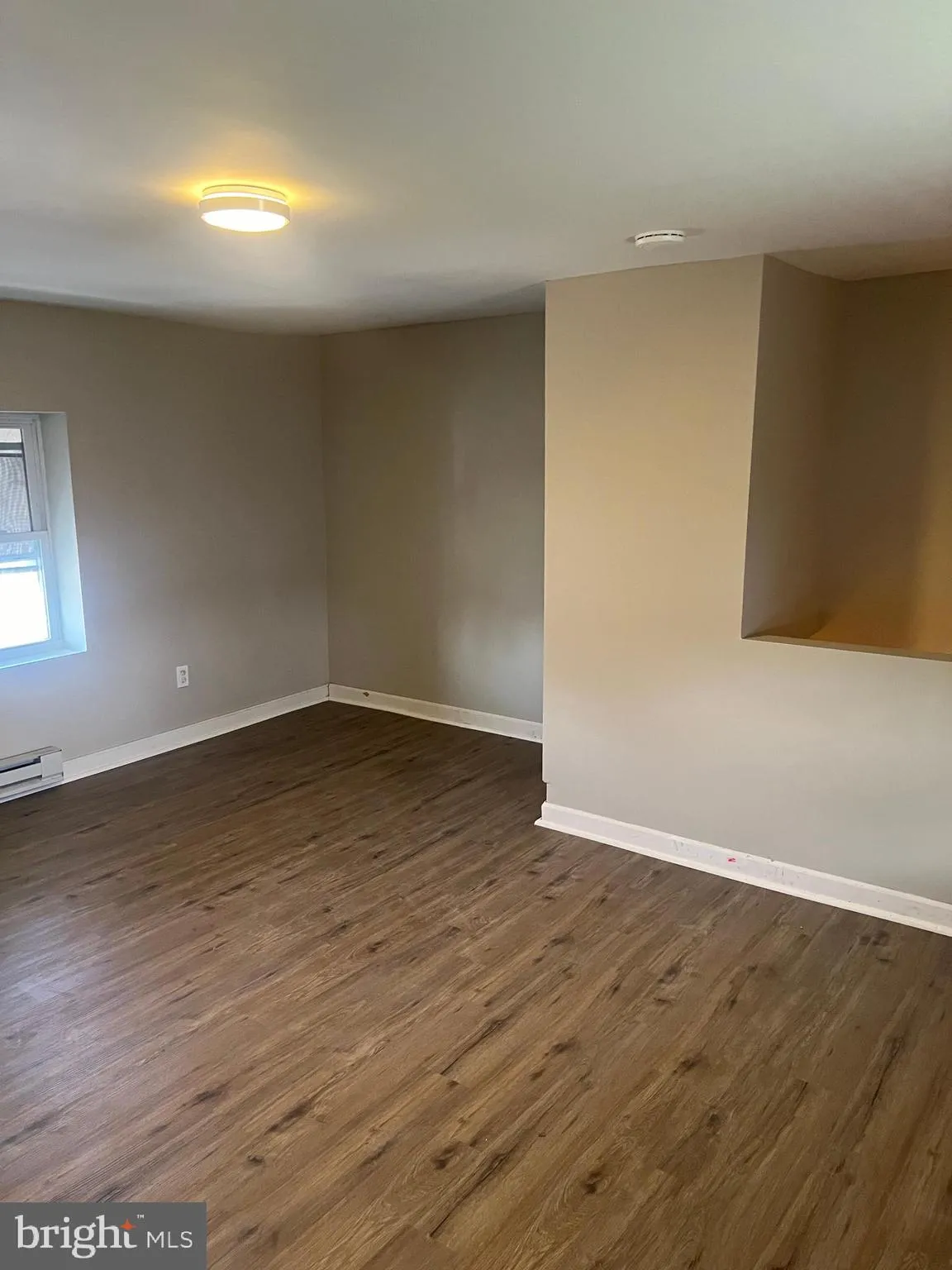 Burlington, New Jersey 08016, United States, 4 Bedrooms Bedrooms, ,Residential,Active,154002