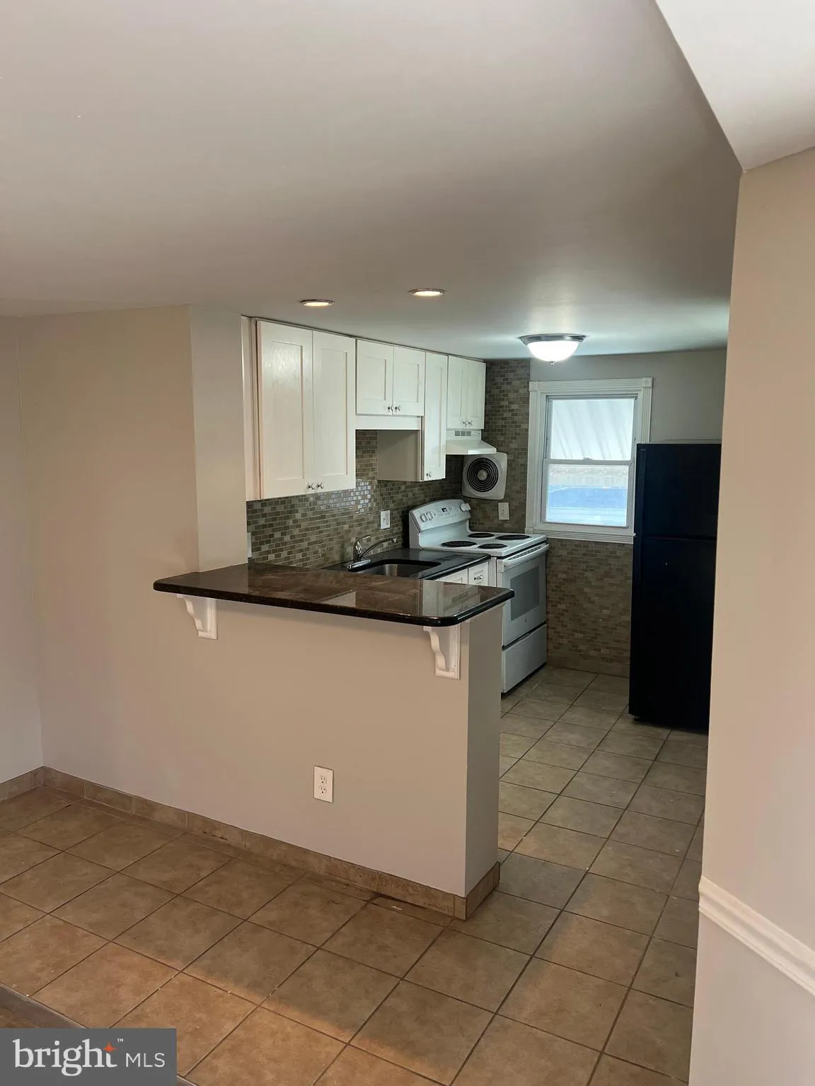 Burlington, New Jersey 08016, United States, 4 Bedrooms Bedrooms, ,Residential,Active,154002