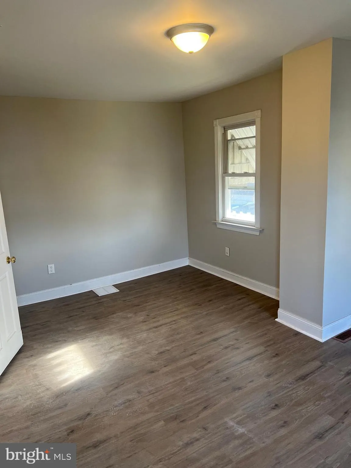 Burlington, New Jersey 08016, United States, 4 Bedrooms Bedrooms, ,Residential,Active,154002