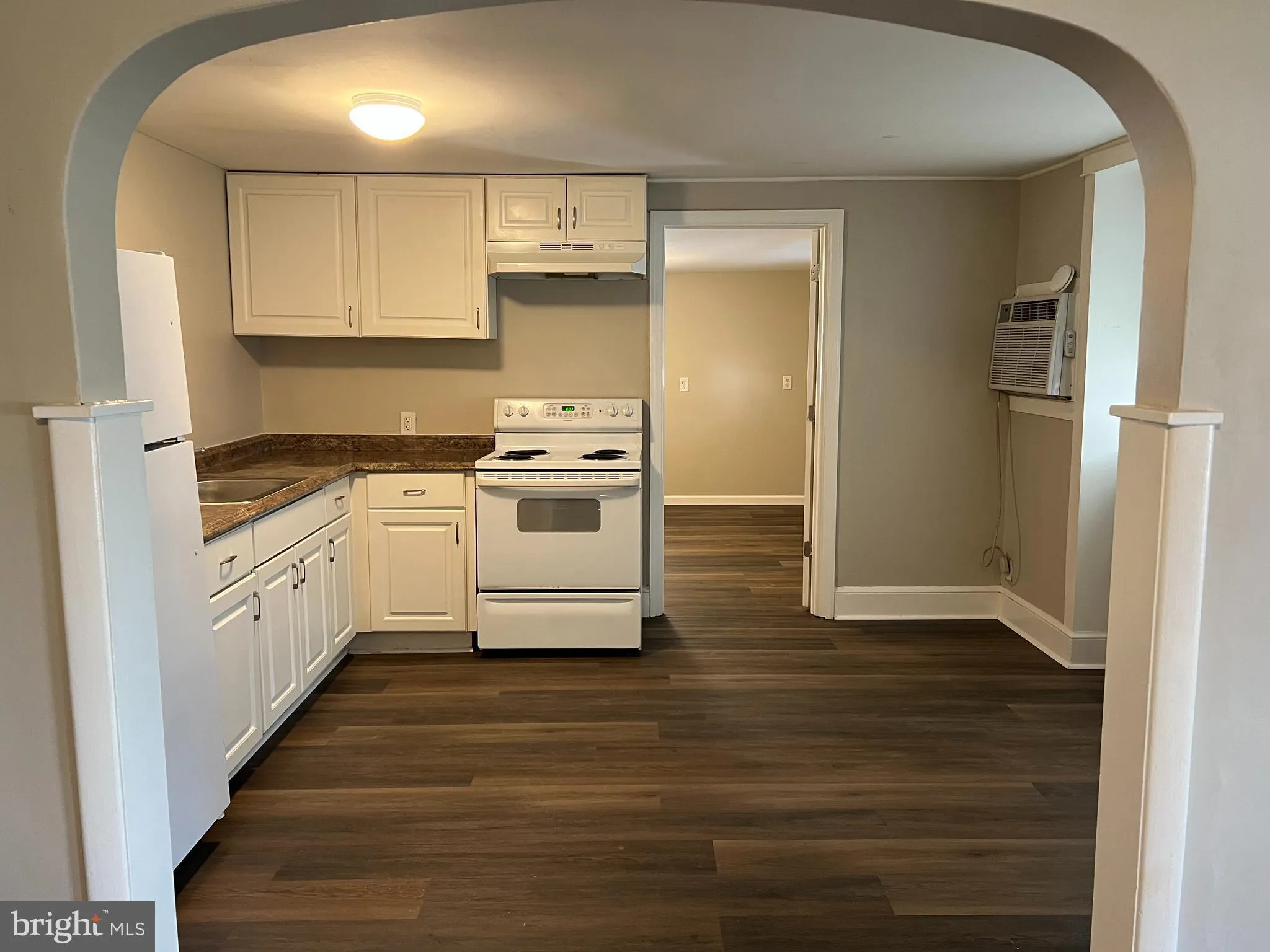 Burlington, New Jersey 08016, United States, 4 Bedrooms Bedrooms, ,Residential,Active,154002