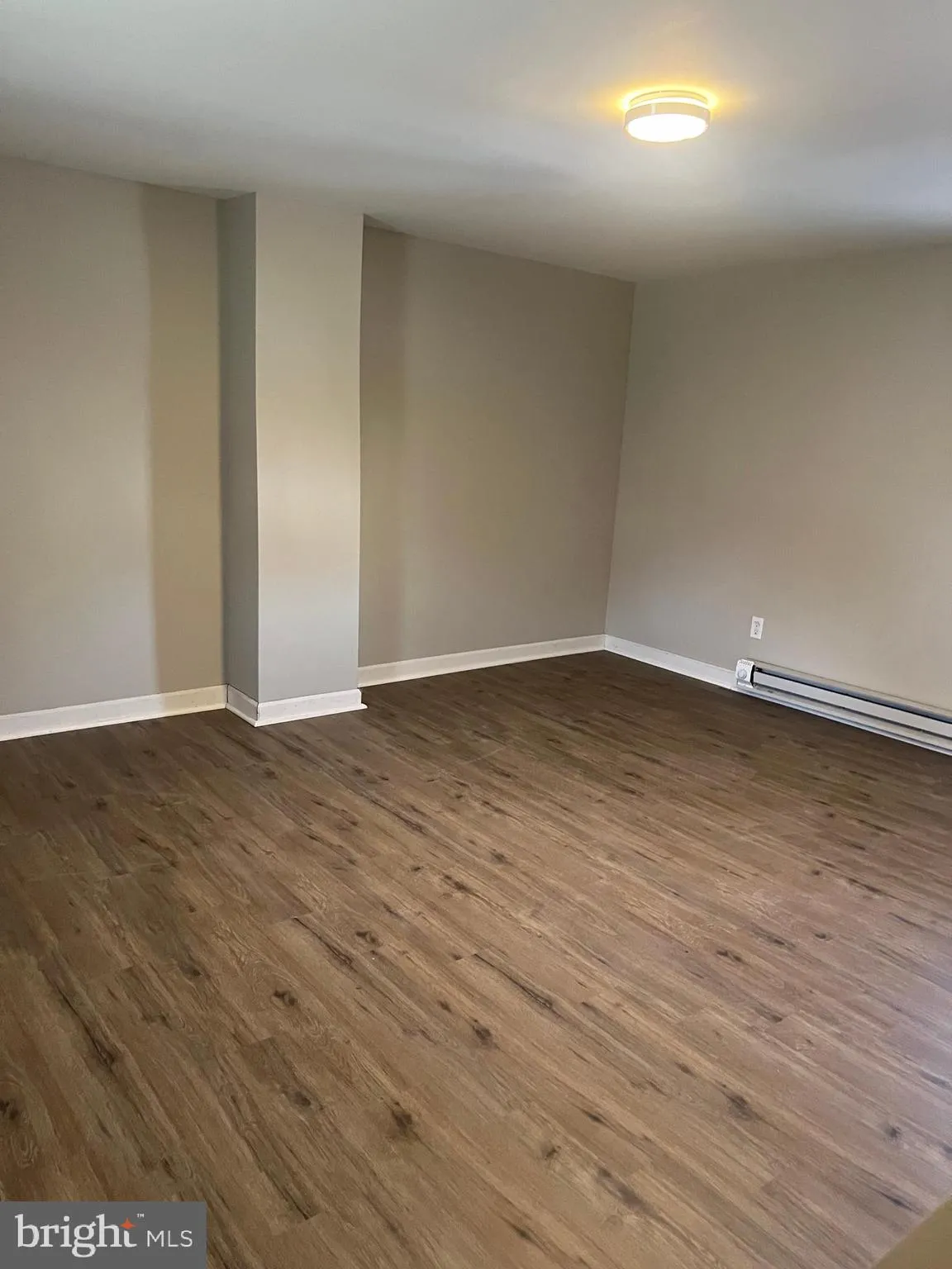 Burlington, New Jersey 08016, United States, 4 Bedrooms Bedrooms, ,Residential,Active,154002