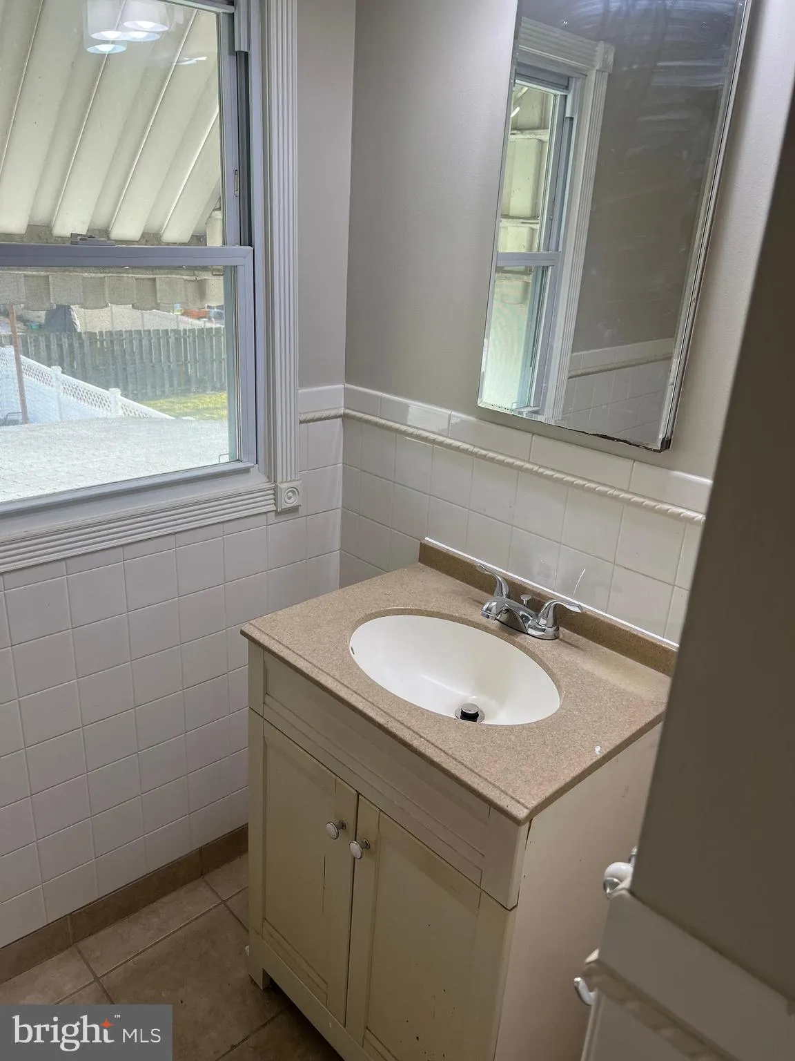 Burlington, New Jersey 08016, United States, 4 Bedrooms Bedrooms, ,Residential,Active,154002