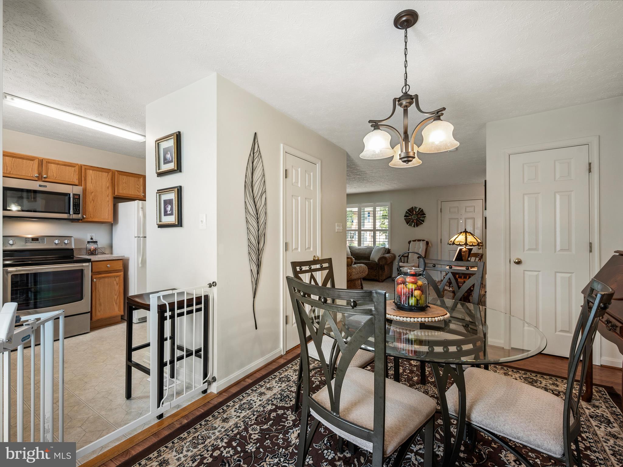 LAKEVIEW TOWNHOUSES - Residential