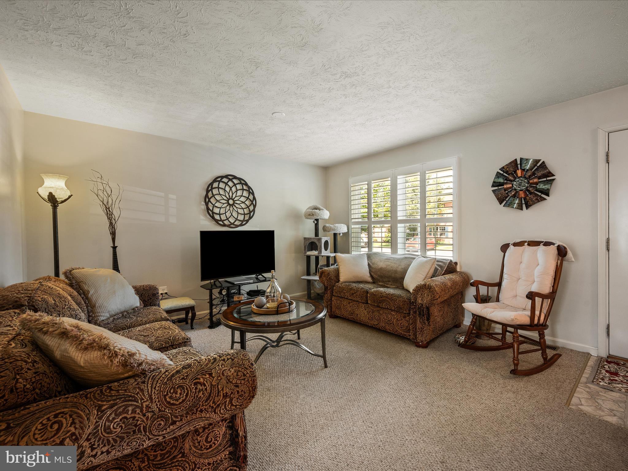 LAKEVIEW TOWNHOUSES - Residential