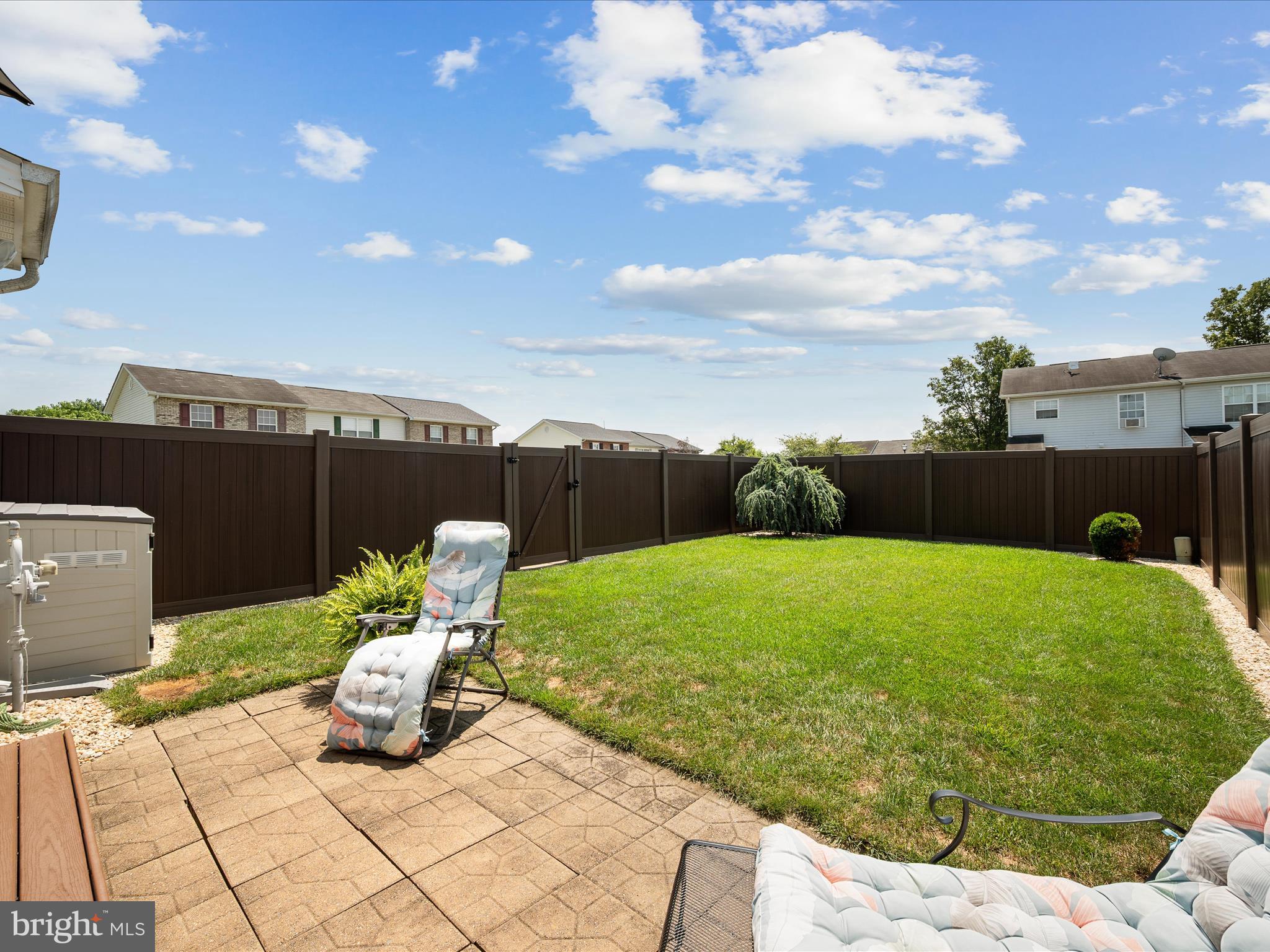 LAKEVIEW TOWNHOUSES - Residential