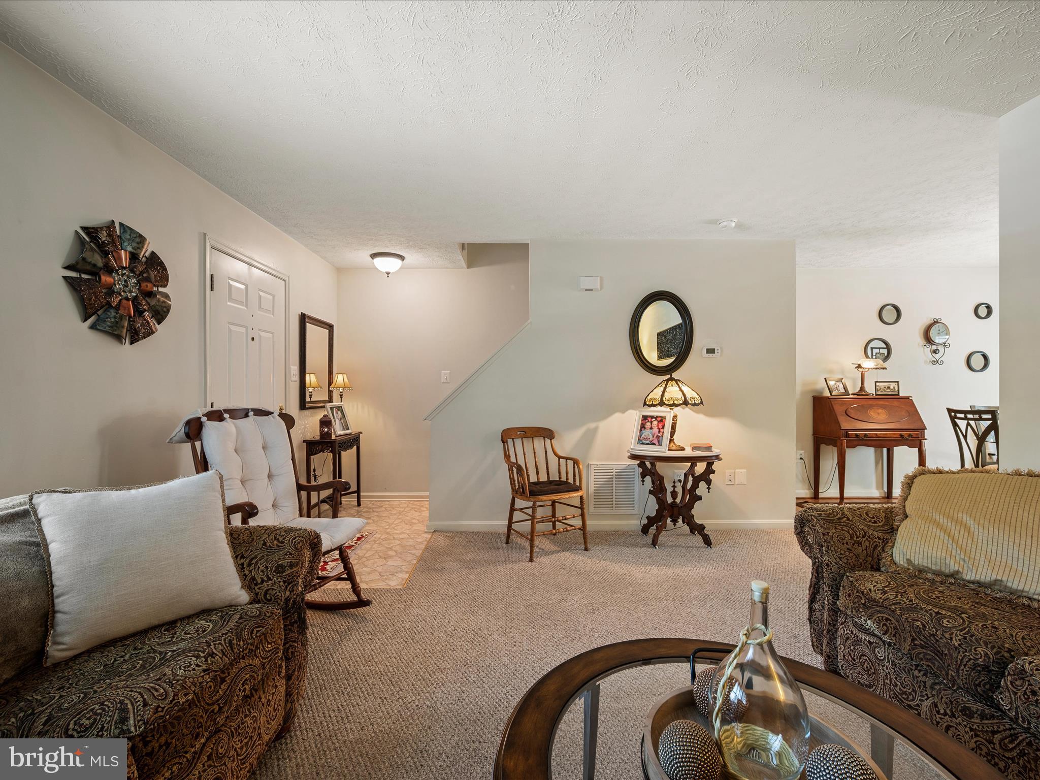 LAKEVIEW TOWNHOUSES - Residential