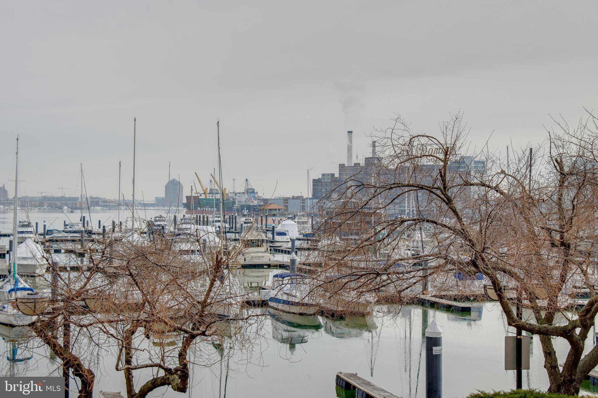 PIERSIDE AT HARBORVIEW - Residential Lease