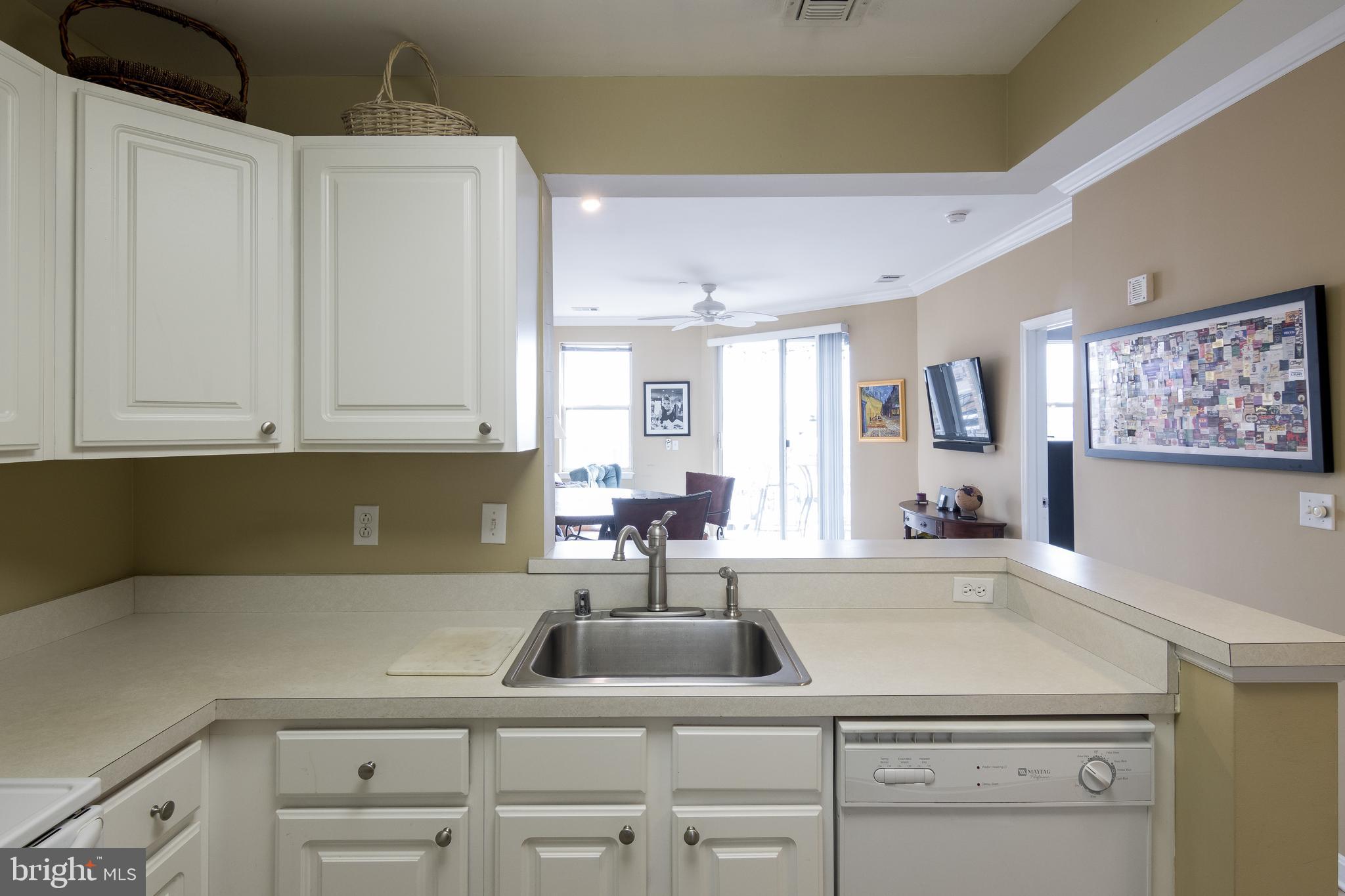 PIERSIDE AT HARBORVIEW - Residential Lease