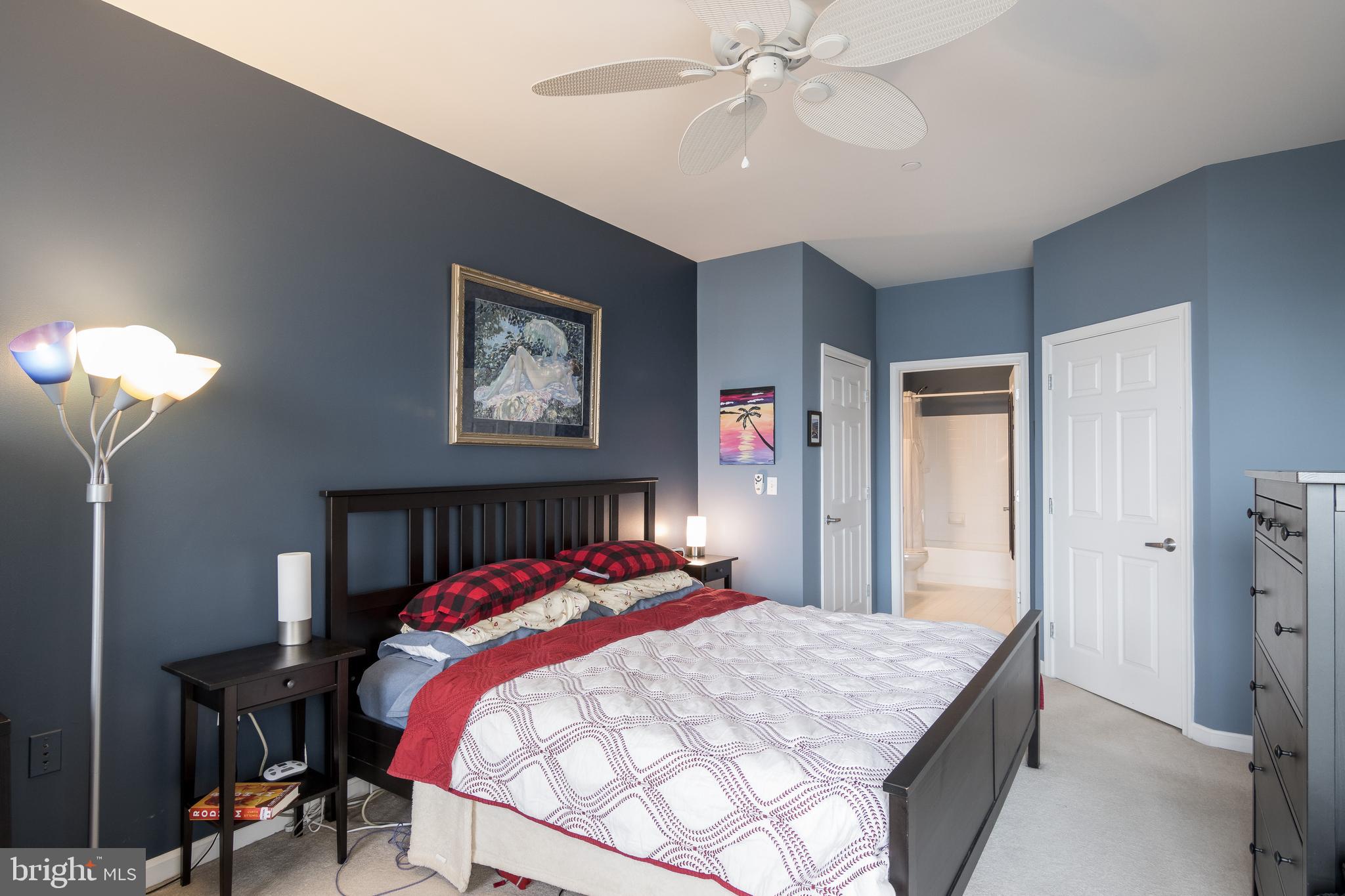 PIERSIDE AT HARBORVIEW - Residential Lease