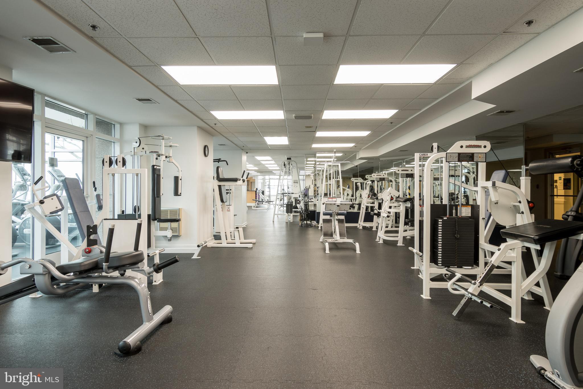 PIERSIDE AT HARBORVIEW - Residential Lease