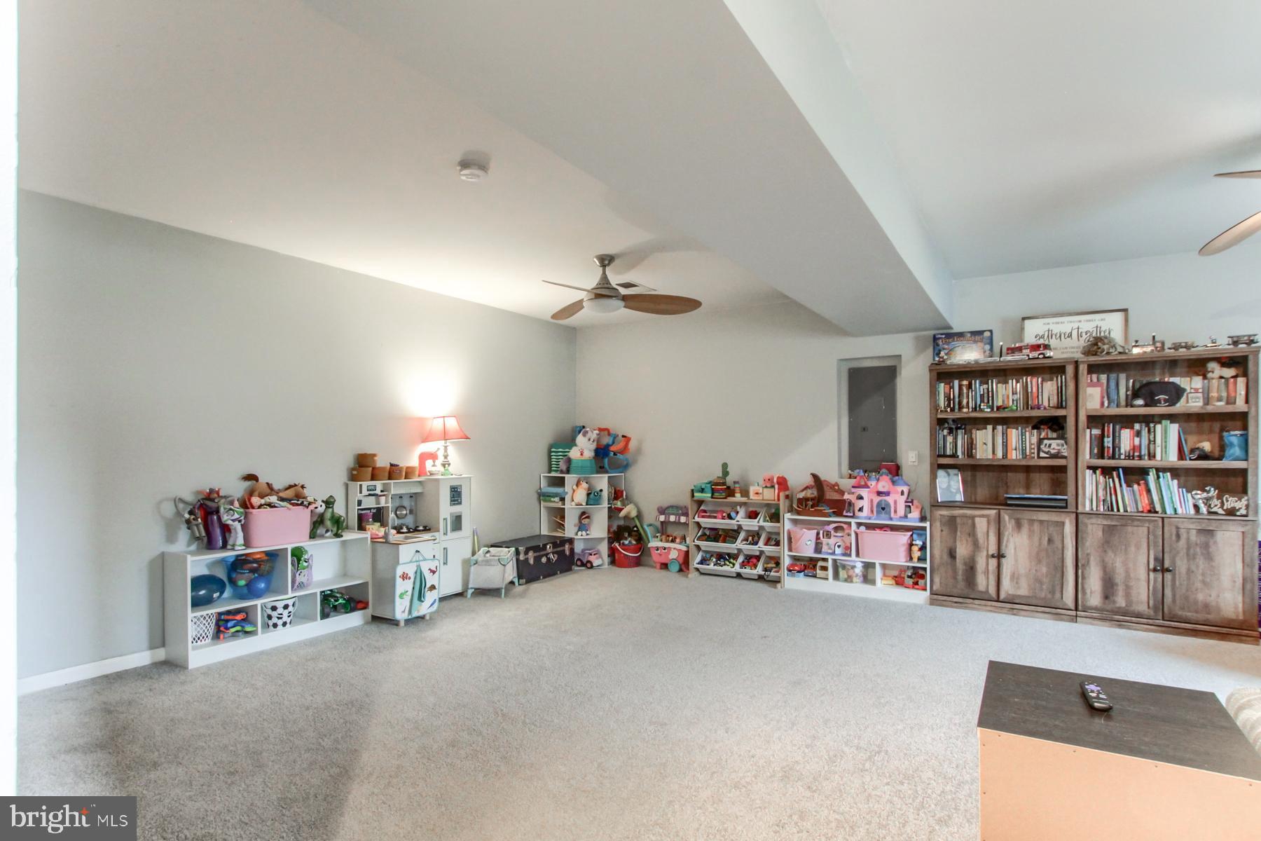 LAKE MEADE - Residential