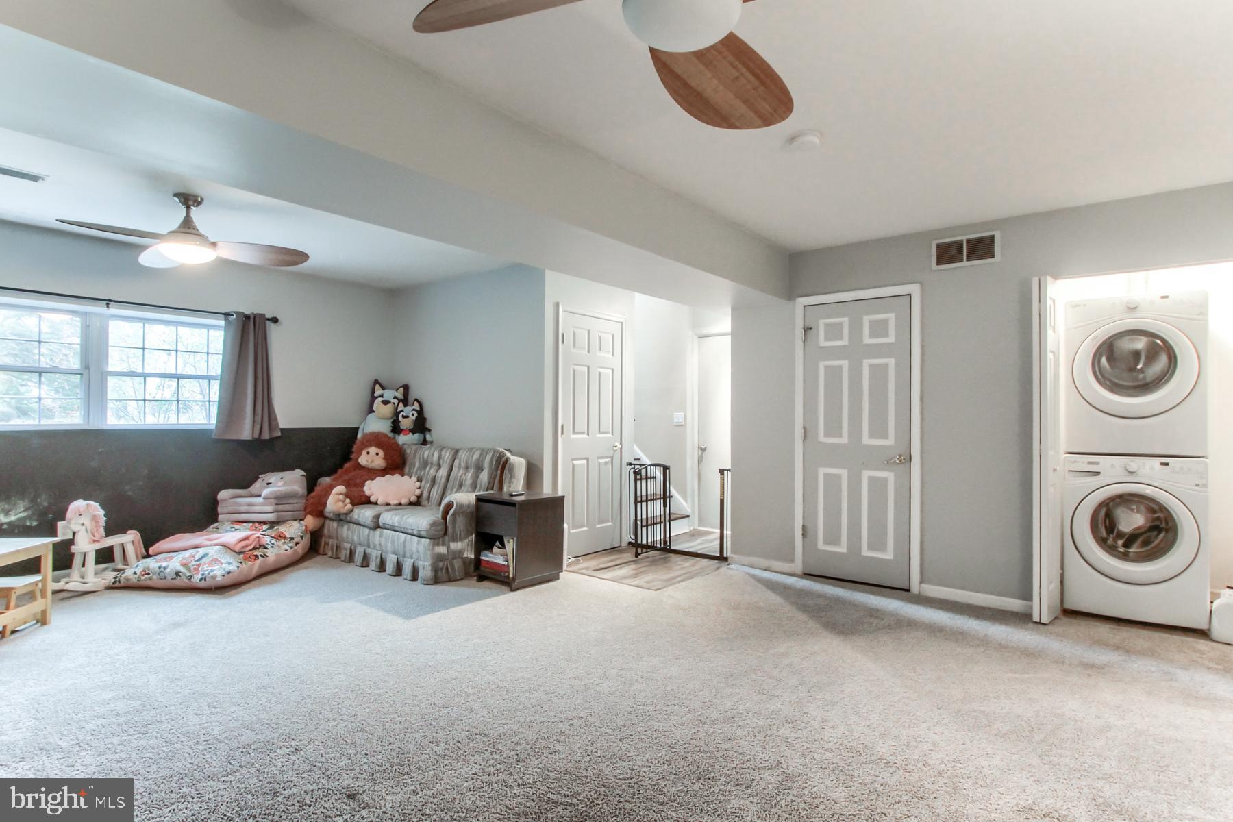 LAKE MEADE - Residential