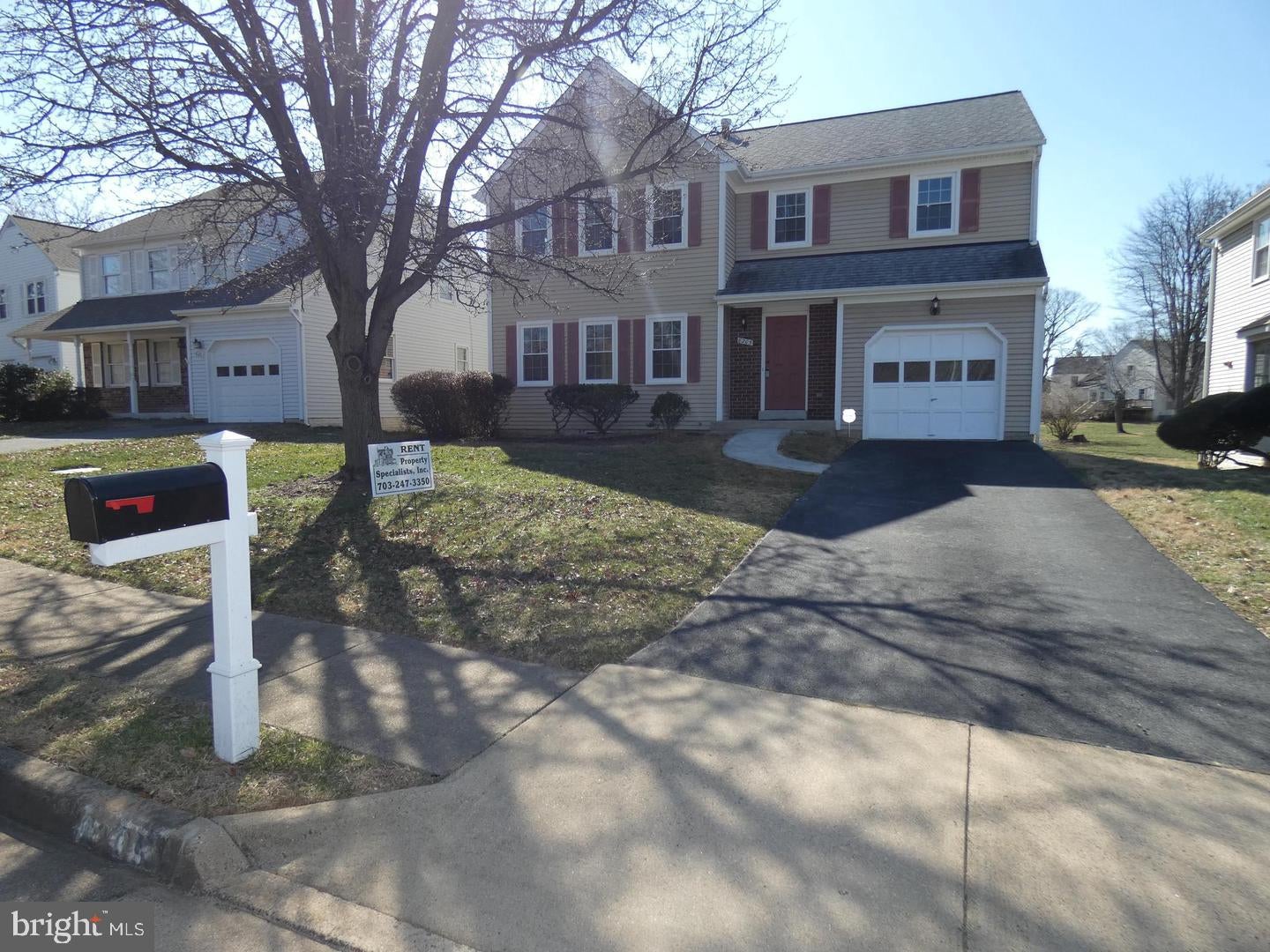 8205 BELL LANE