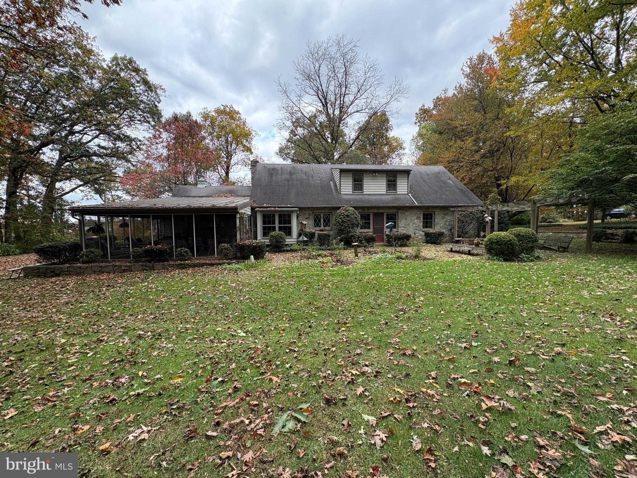 4 WOODS LANE
