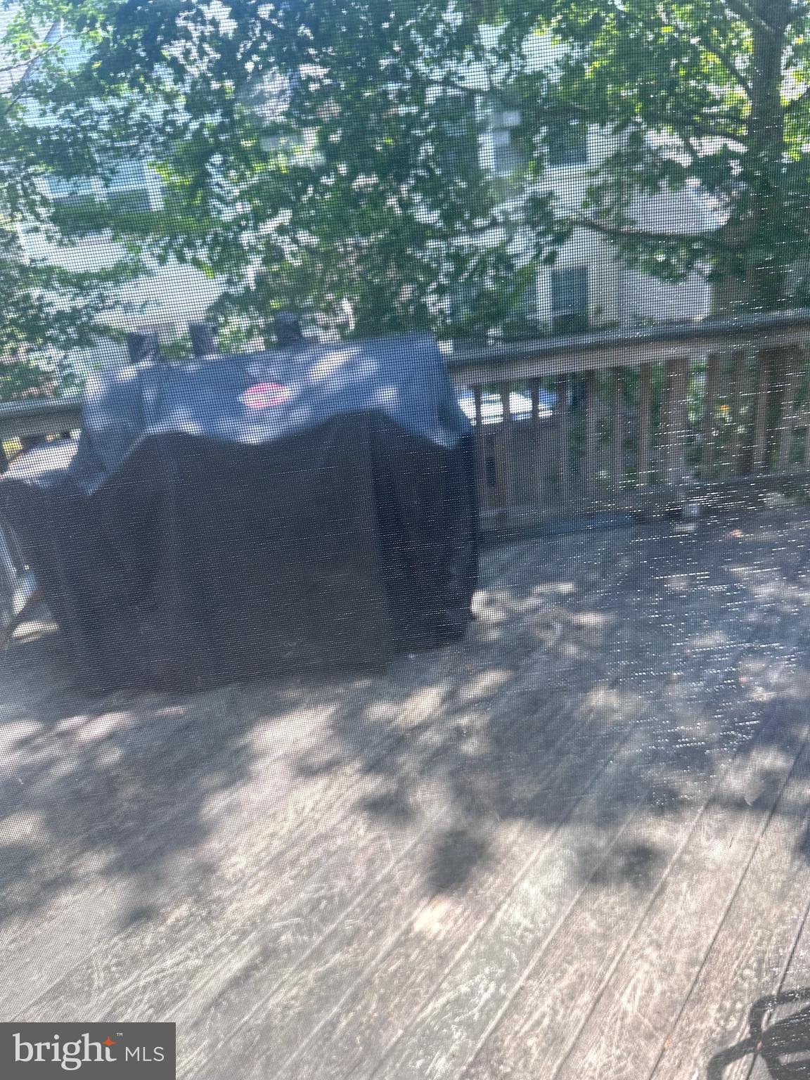 GLEN OAKS CONDOMINIUM - Residential