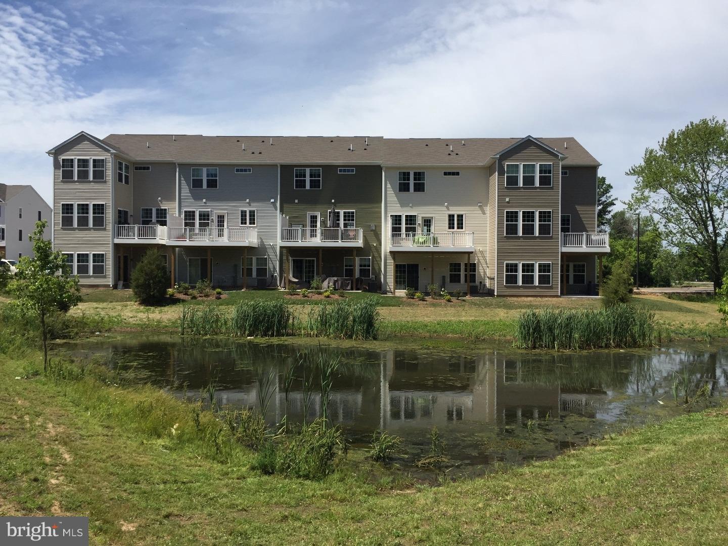 WARRINGTON POINTE - Residential Lease