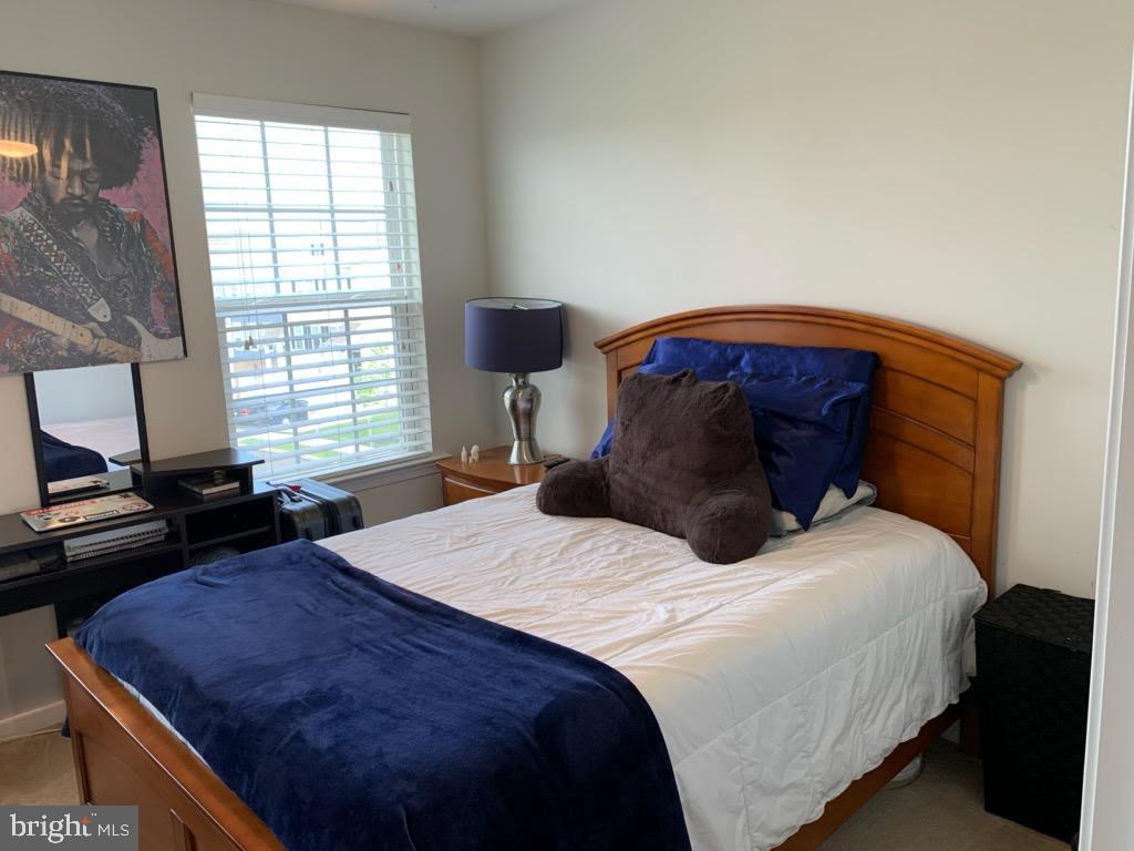 WARRINGTON POINTE - Residential Lease