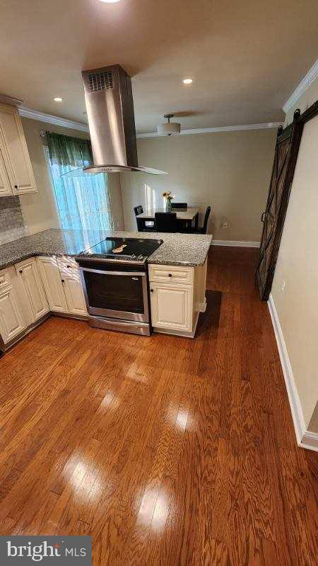 CHURCHILL TOWN SECTOR - Residential