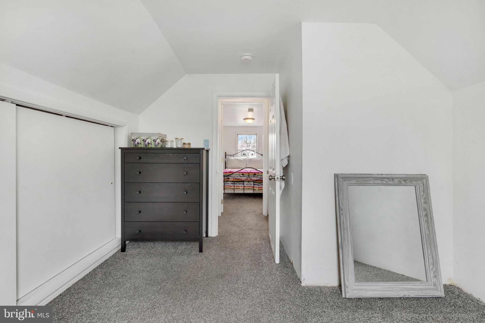 ROSEDALE - Residential