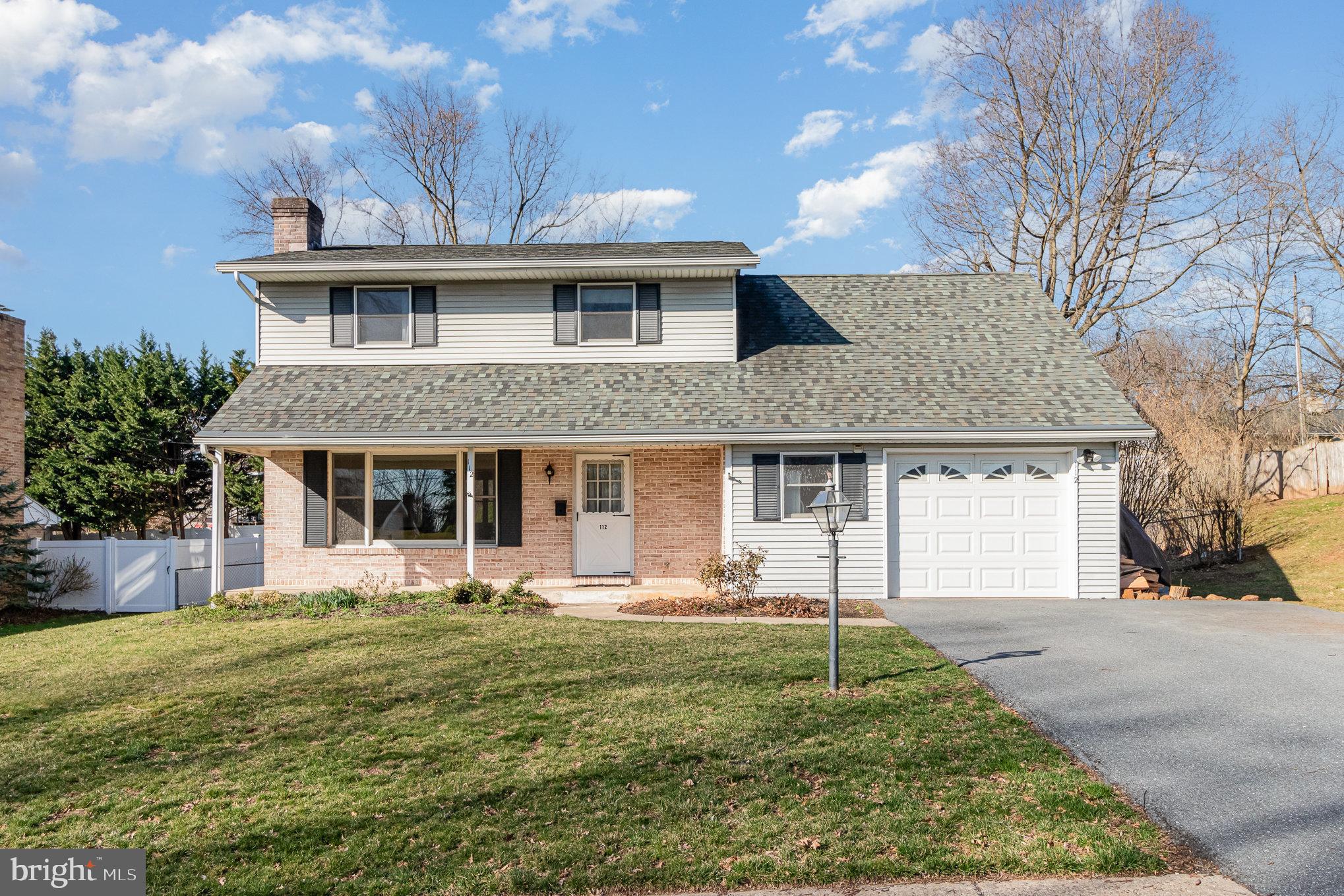 Welcome to this charming 4-bedroom, 1.5-bath home in a quiet, family-friendly Elizabethtown neighborhood.
The main level features two cozy fireplaces, an updated kitchen, and a convenient laundry room with modern appliances. A recently updated half bath and full bath adds to the appeal. The fully finished basement offers extra living space, perfect for a home theater, playroom, or office. Upstairs, three freshly carpeted bedrooms and one newly installed vinyl flooring bedroom provide comfort for any family.
Enjoy the fenced-in backyard, ideal for outdoor gatherings. With new vinyl plank flooring, carpet, and fresh paint throughout, this home is move-in ready!
