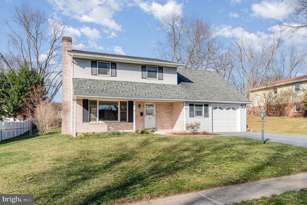 Photo of 112 Watercress Lane, ELIZABETHTOWN, PA 17022 (MLS # PALA2066382)