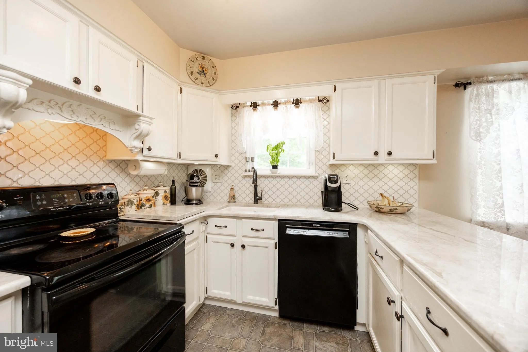 Collegeville, Pennsylvania 19426, United States, 4 Bedrooms Bedrooms, ,3 BathroomsBathrooms,Residential,Active,158221