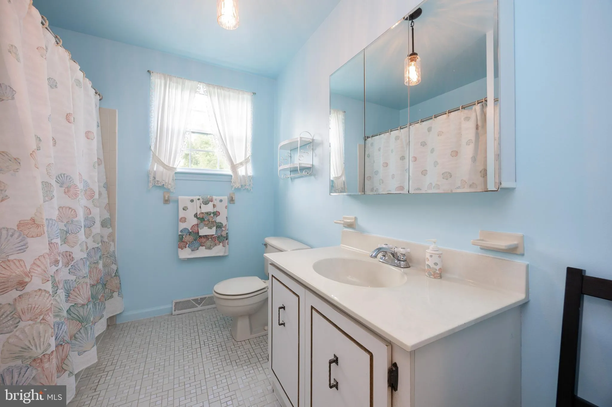 Collegeville, Pennsylvania 19426, United States, 4 Bedrooms Bedrooms, ,3 BathroomsBathrooms,Residential,Active,158221