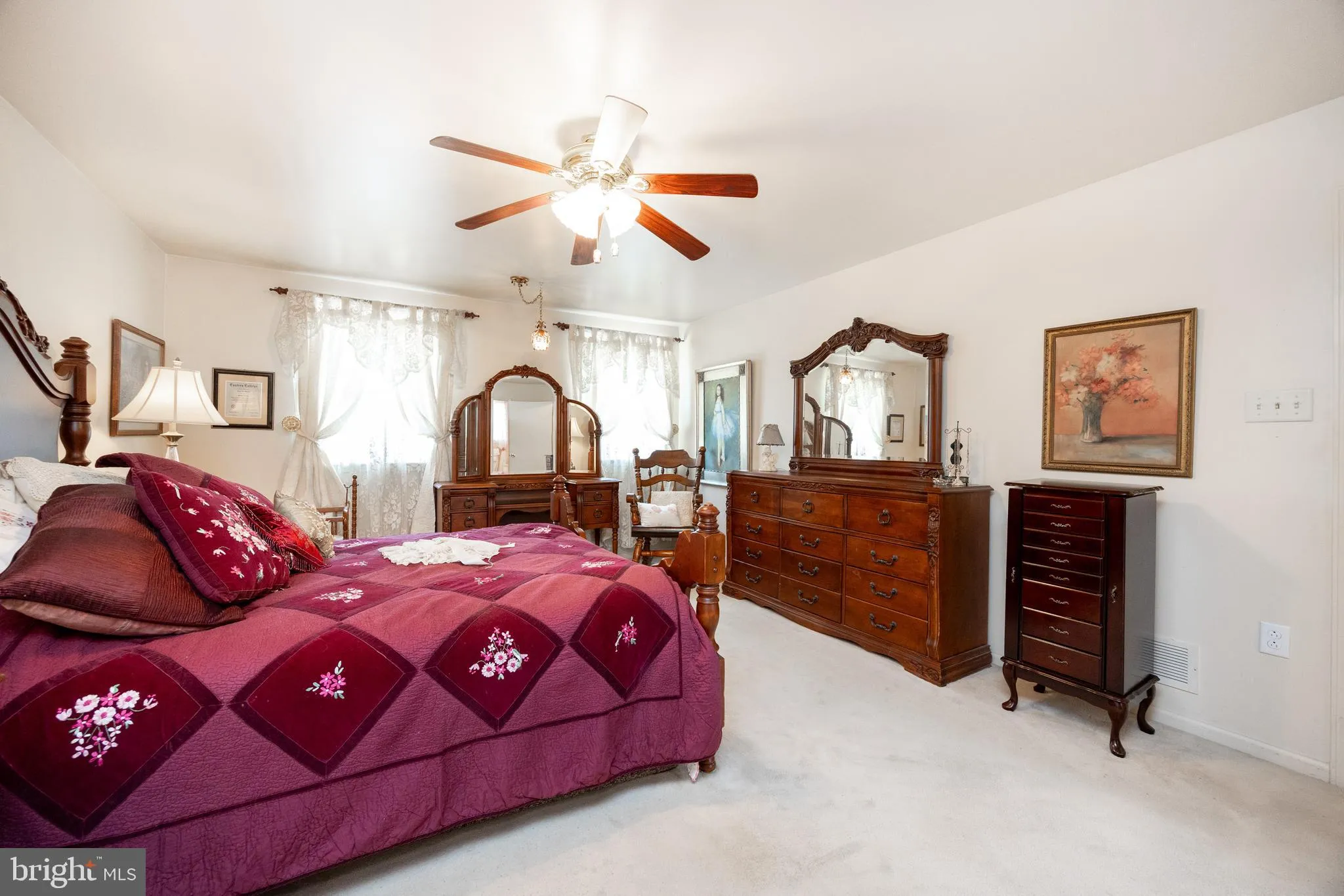 Collegeville, Pennsylvania 19426, United States, 4 Bedrooms Bedrooms, ,3 BathroomsBathrooms,Residential,Active,158221