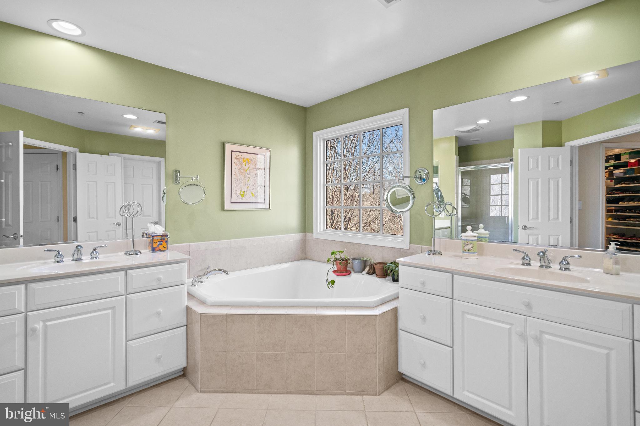 FALLSGROVE - Residential