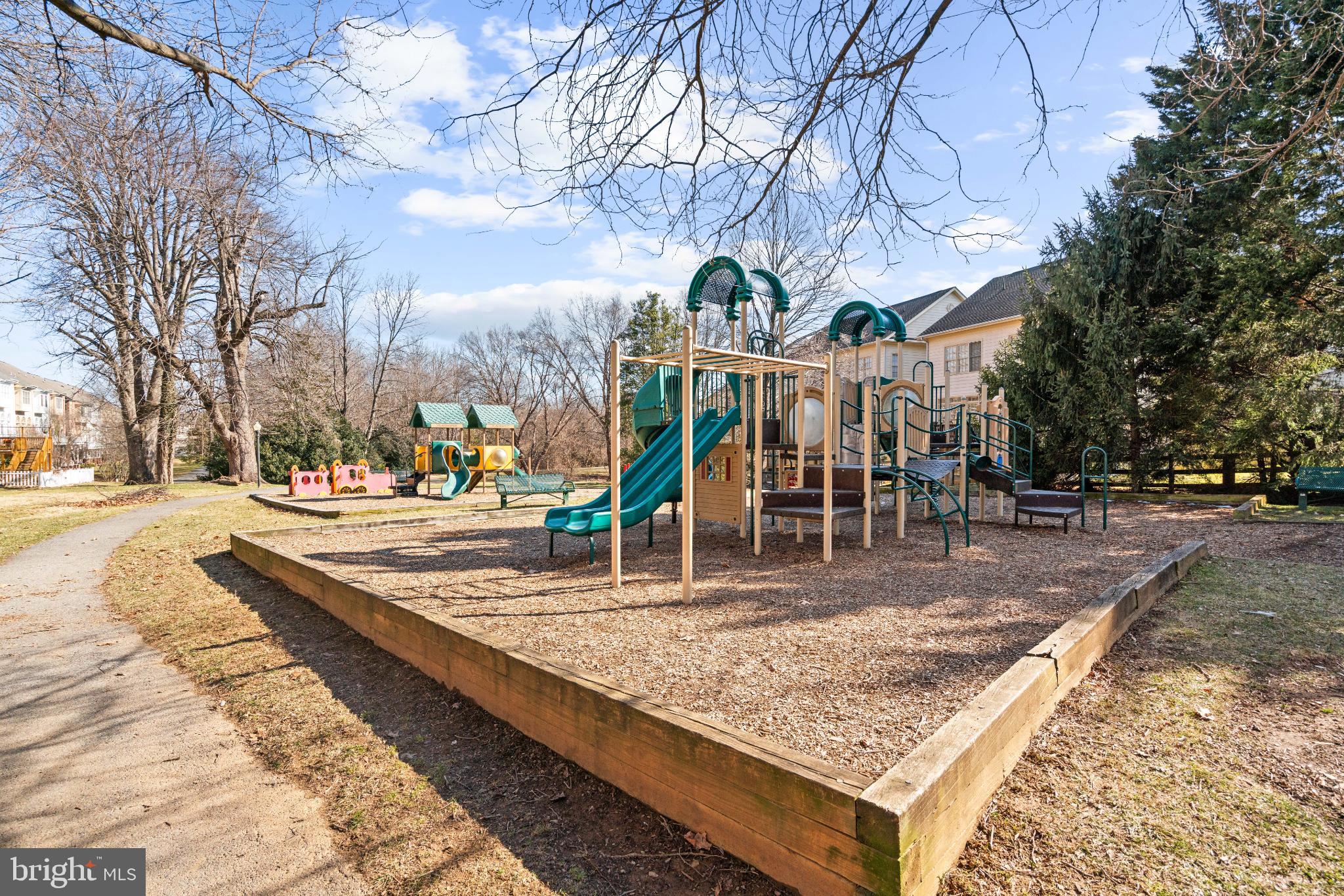 FALLSGROVE - Residential