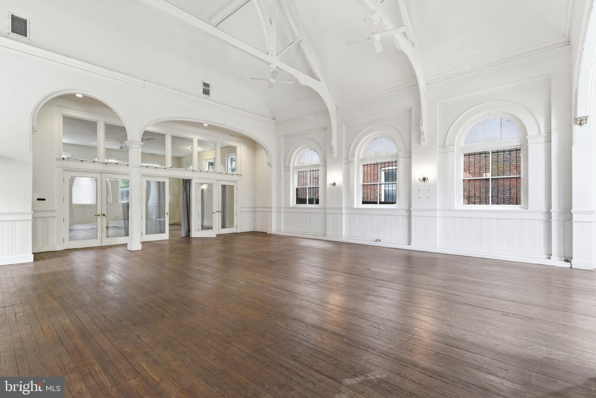 FEDERAL HILL HISTORIC DISTRICT - Commercial Sale