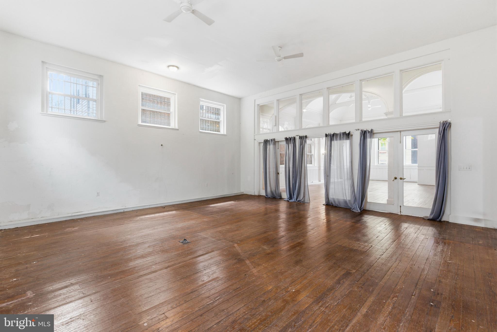 FEDERAL HILL HISTORIC DISTRICT - Commercial Sale