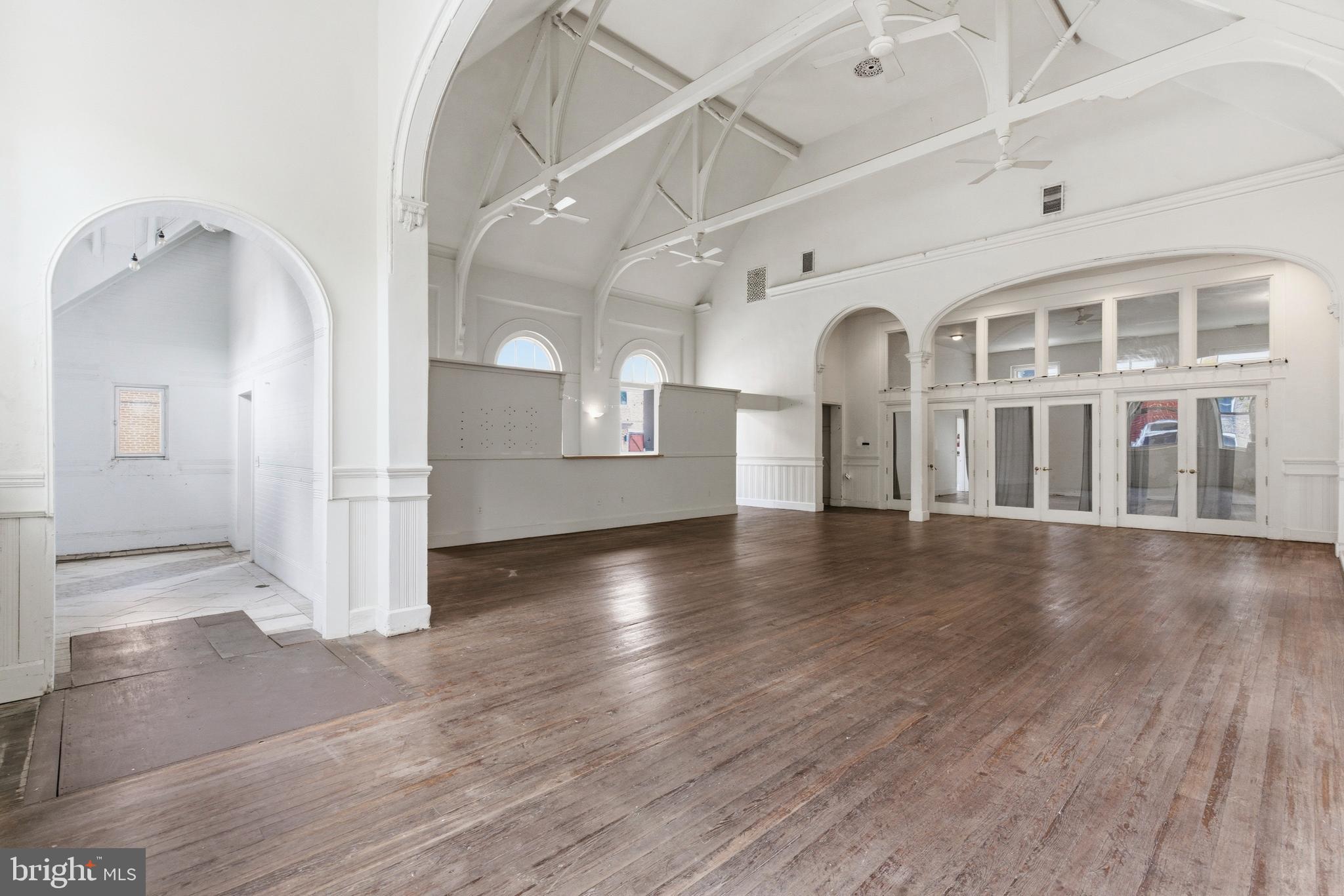 FEDERAL HILL HISTORIC DISTRICT - Commercial Sale