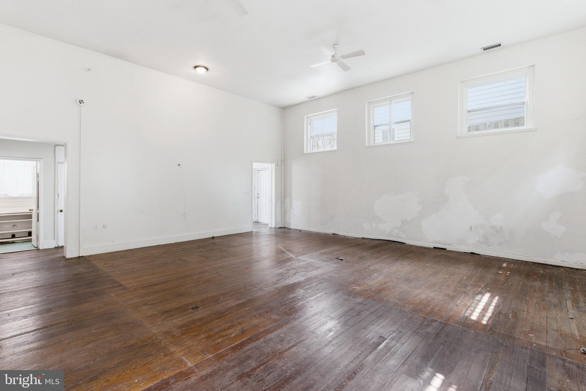 FEDERAL HILL HISTORIC DISTRICT - Commercial Sale