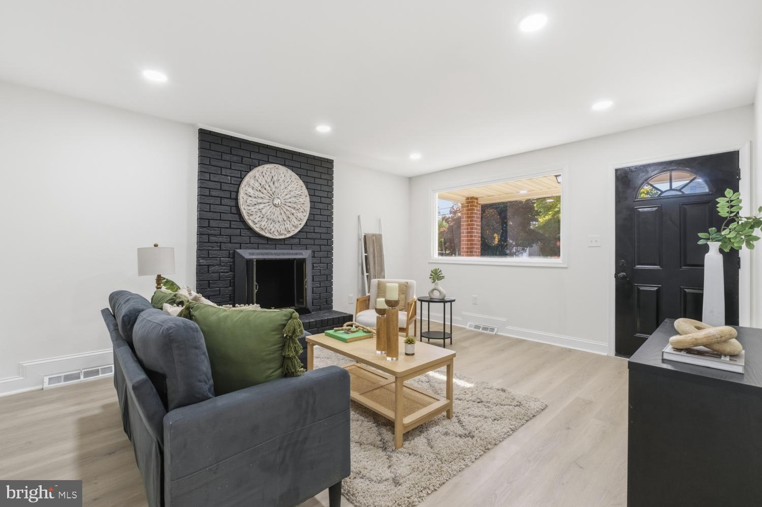 3110 DUBOIS AVENUE
