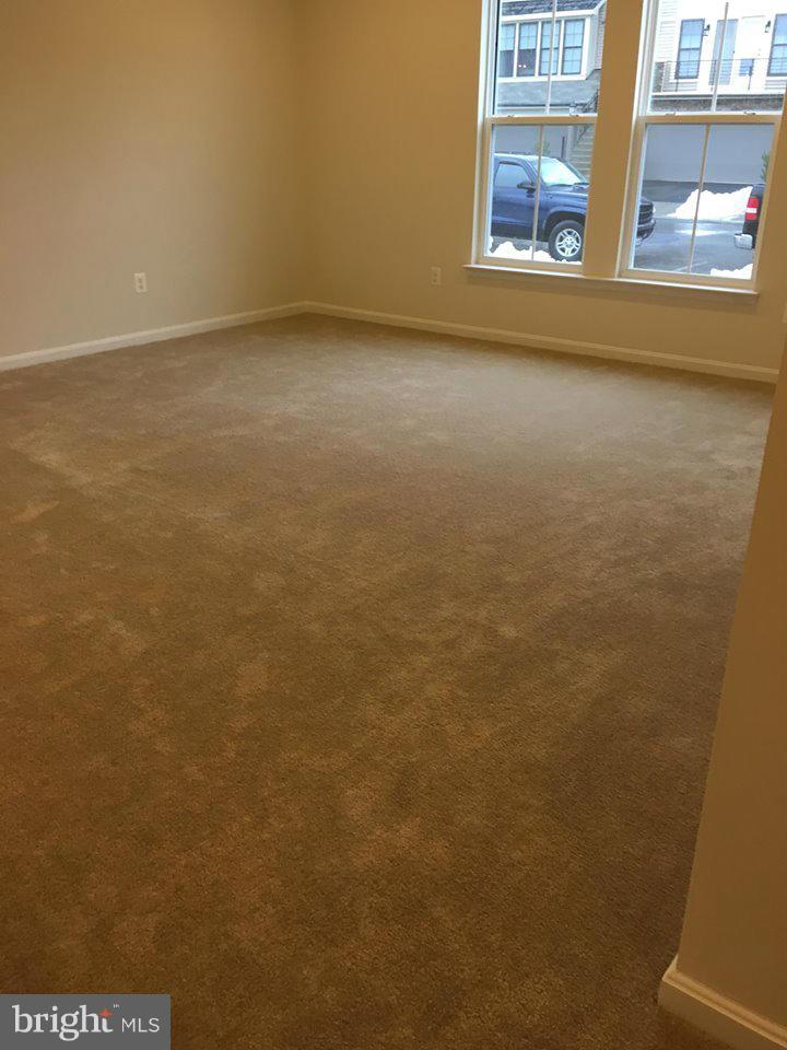 BRAMBLETON LANDBAY 3 - Residential Lease