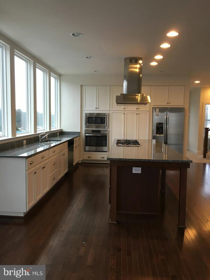 BRAMBLETON LANDBAY 3 - Residential Lease